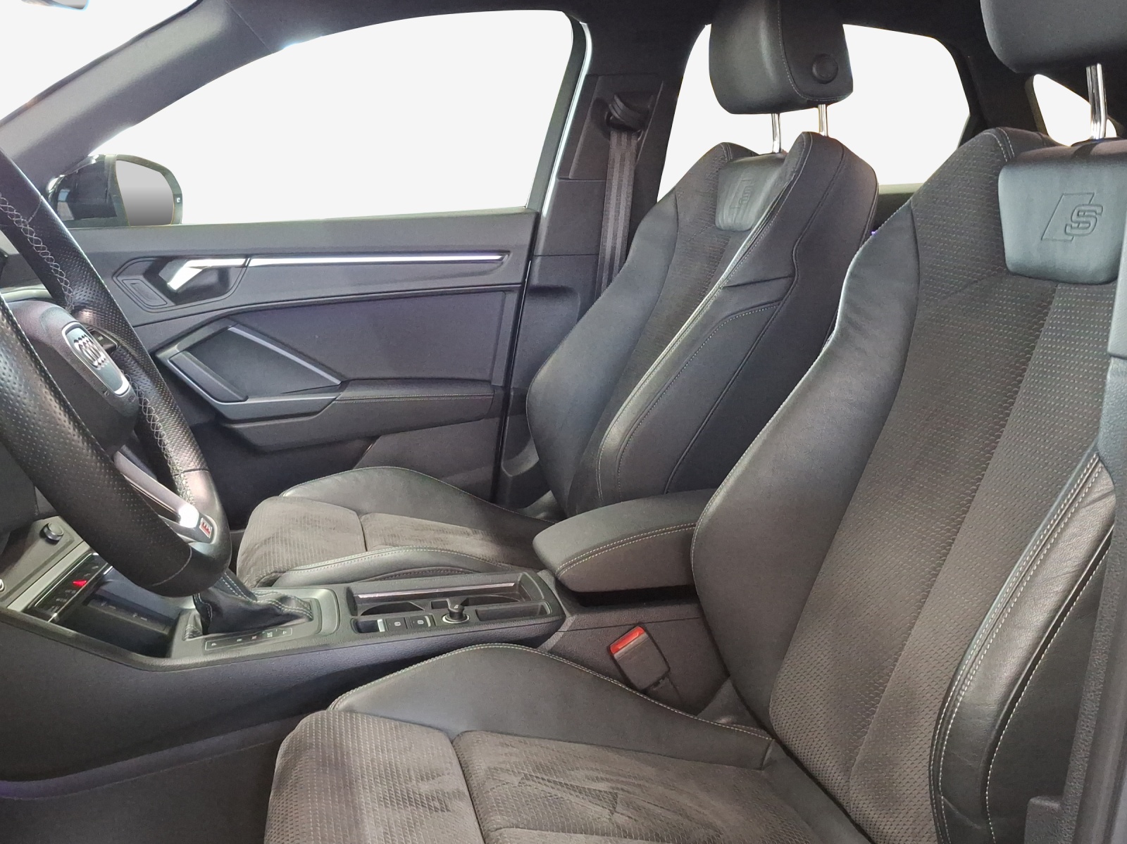 AUDI Q3 Sportback 35 TFSI S line Attraction S-tronic-image-7
