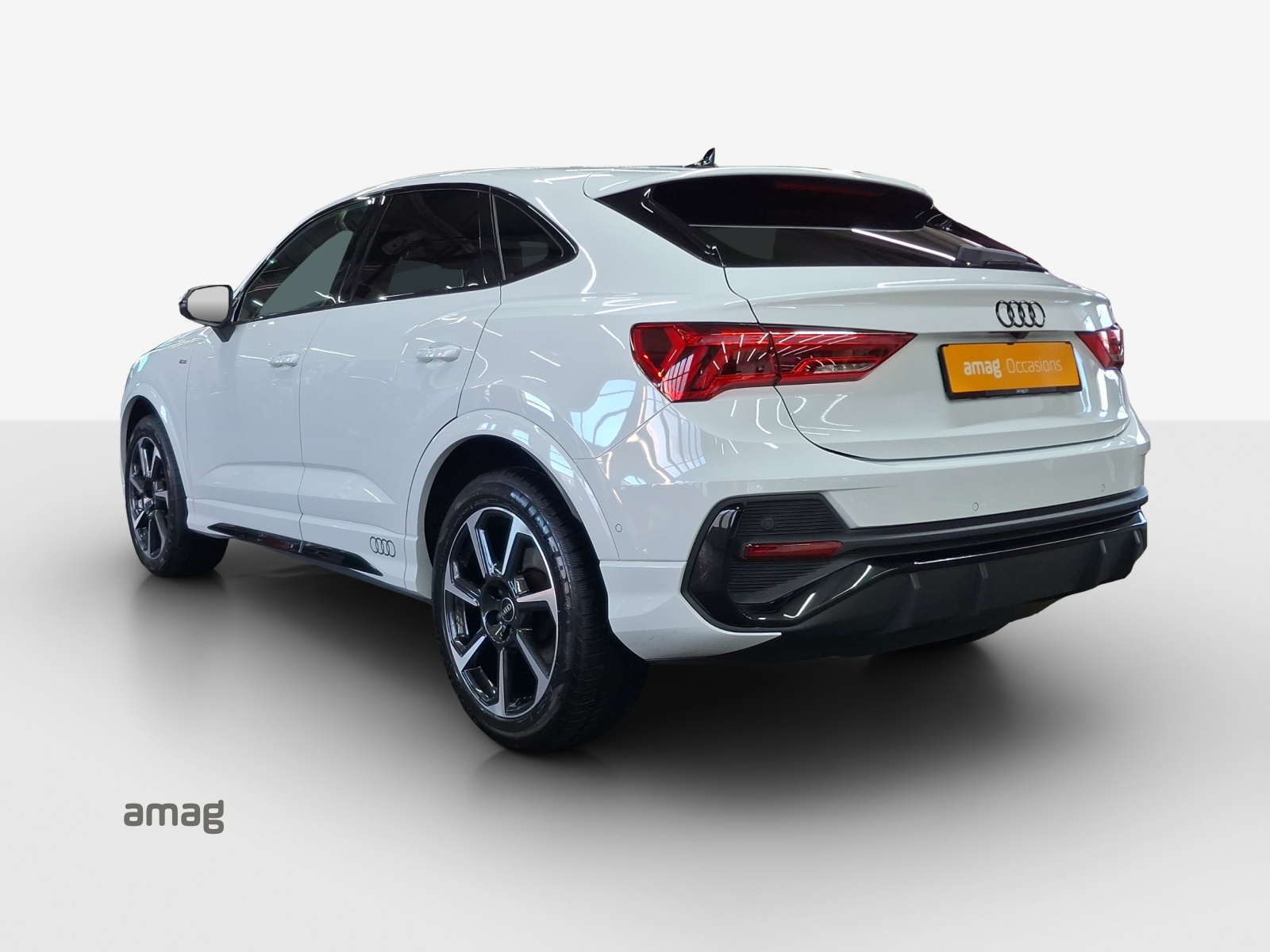 AUDI Q3 Sportback 35 TFSI S line Attraction S-tronic-image-2