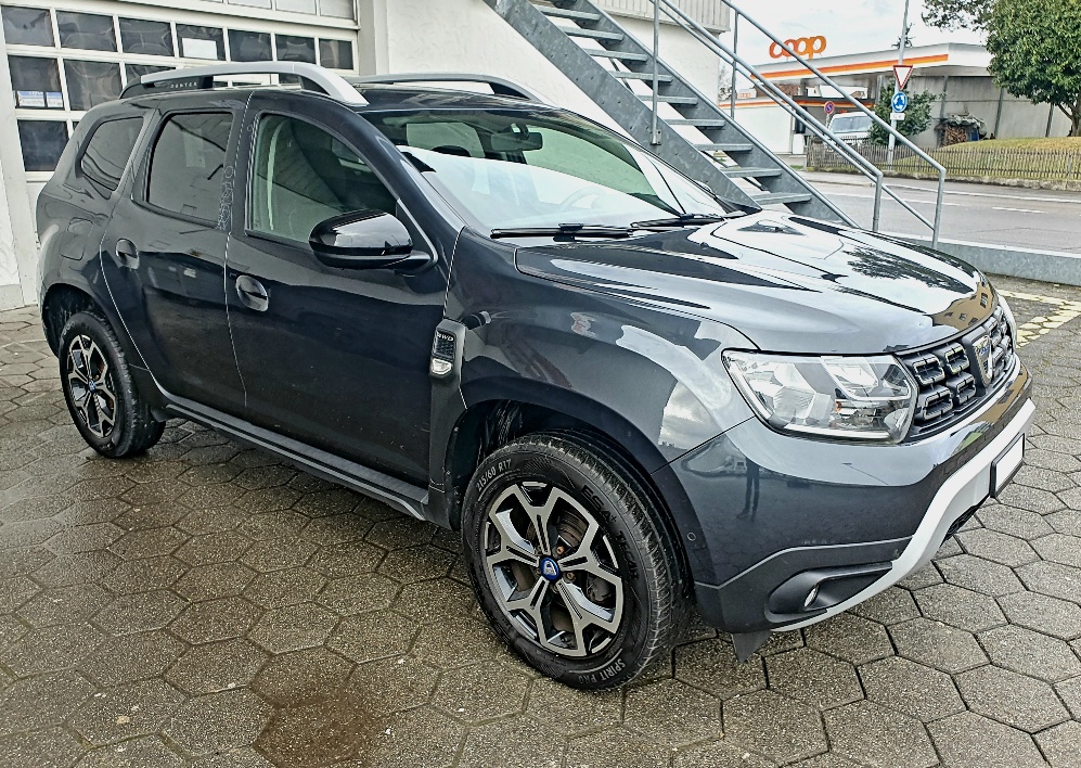 DACIA Duster Prestige 4X4-image-1