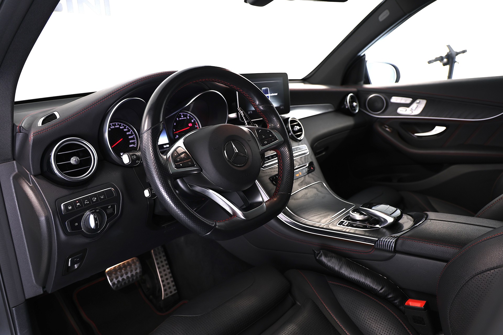 MERCEDES-BENZ GLC 43 AMG 4Matic 9G-Tronic *CH-Fahrzeug mit AHK*-image-9