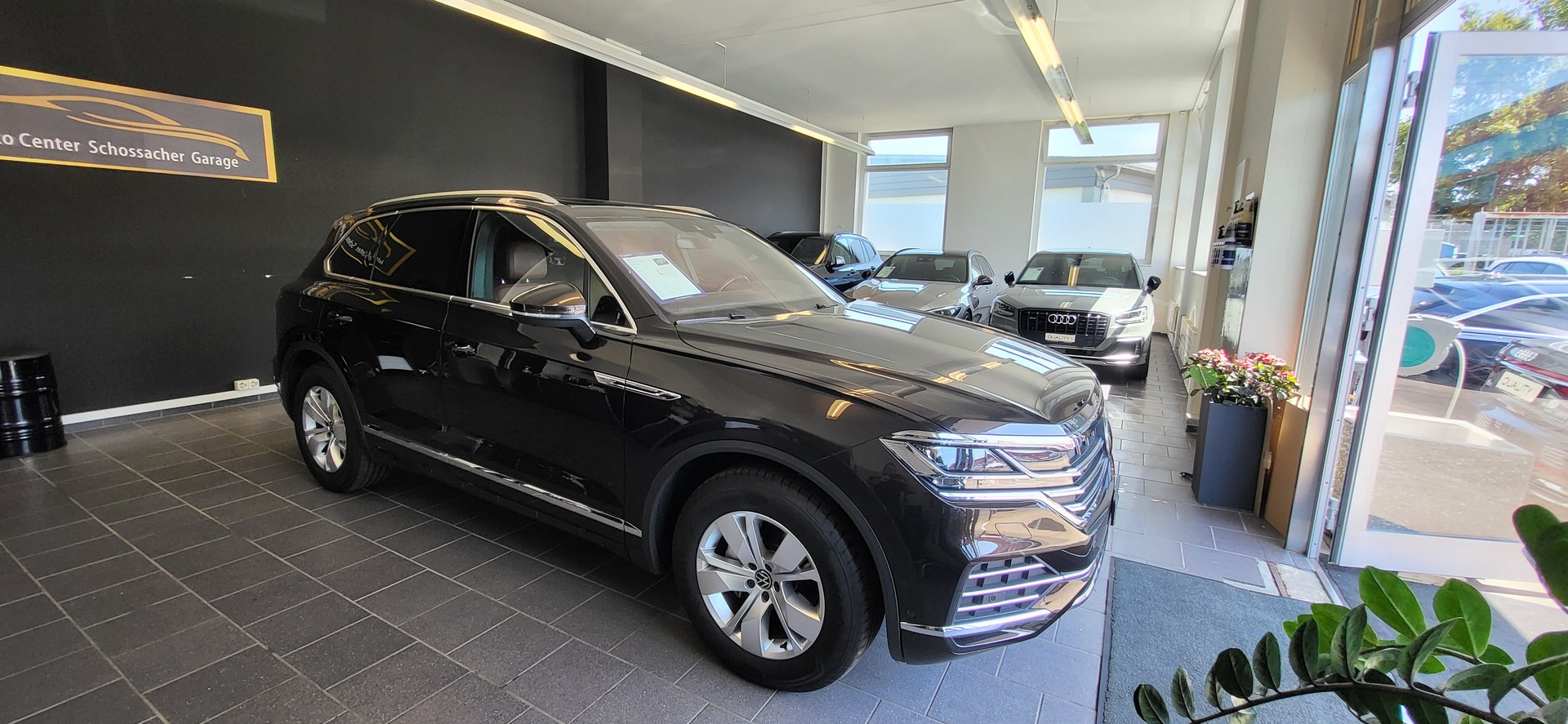 VW Touareg 3.0 TDI Atmosphere Tiptronic-showroom-element-2