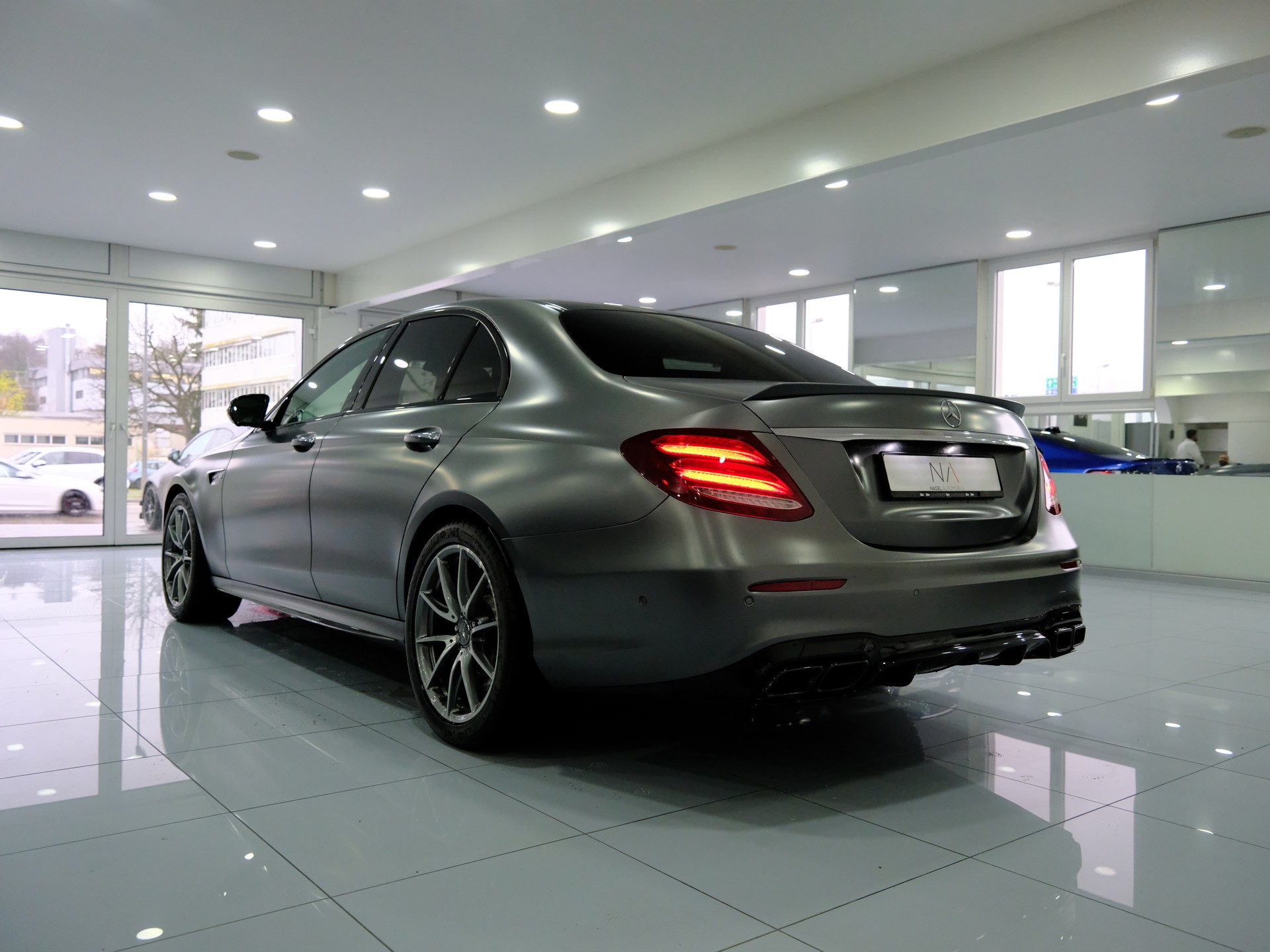 MERCEDES-BENZ E 63 AMG 4Matic+ Speedshift MCT-image-4
