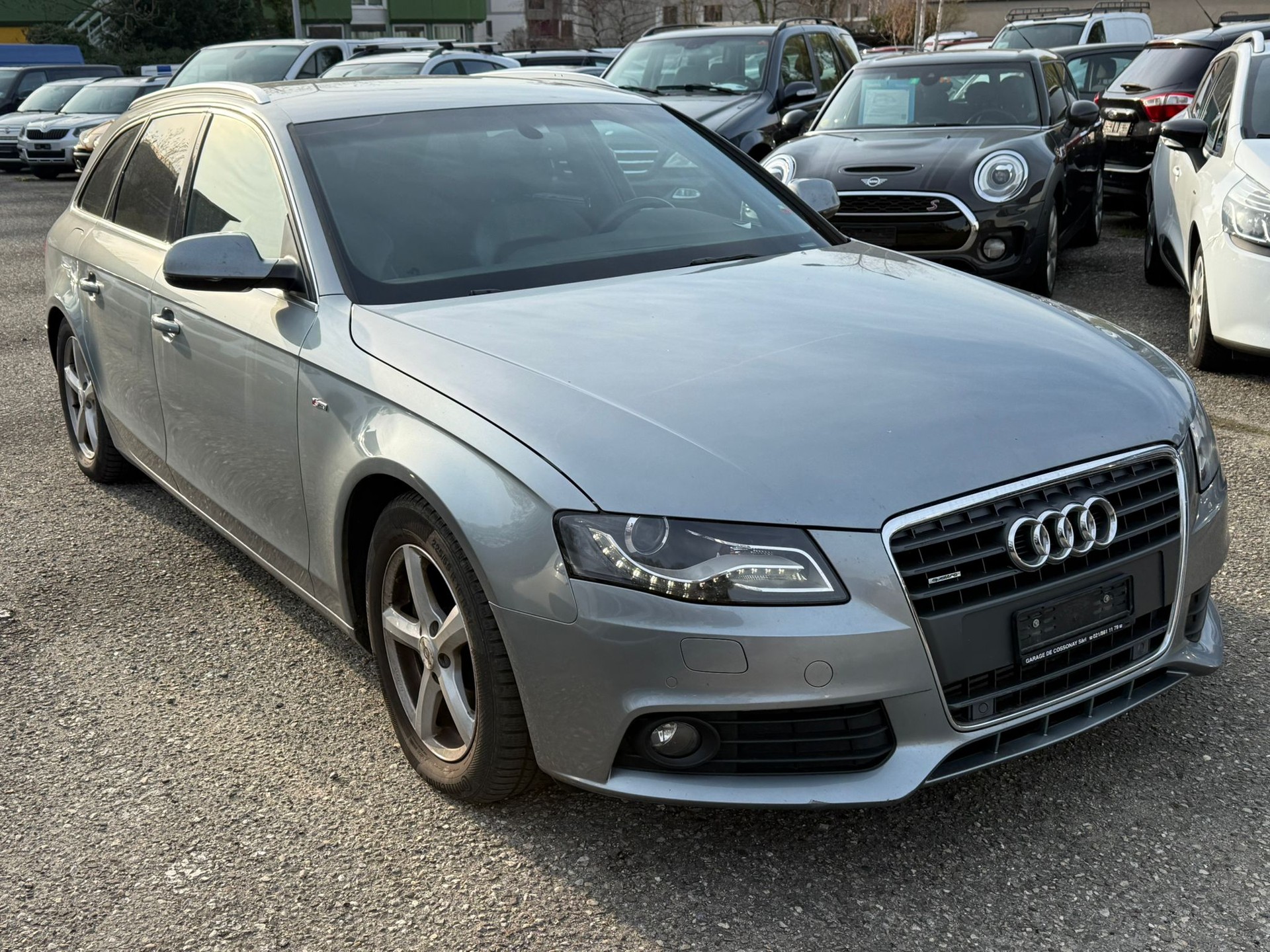 AUDI A4 Avant 2.0 TFSI Style quattro S-Line-image-3