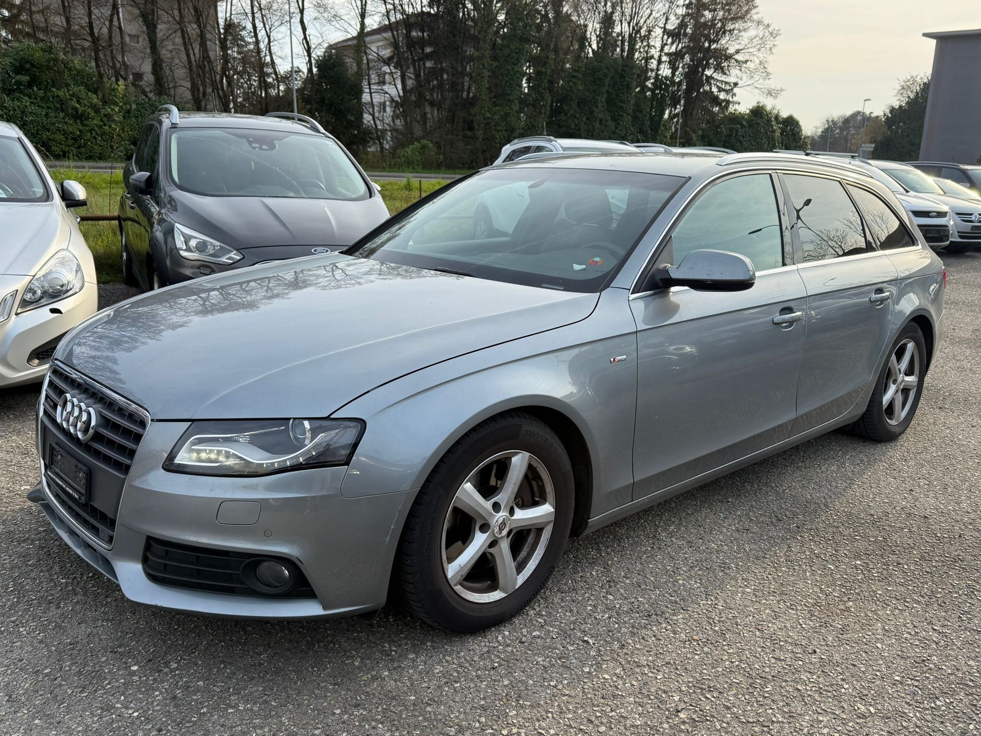 AUDI A4 Avant 2.0 TFSI Style quattro S-Line-image-6