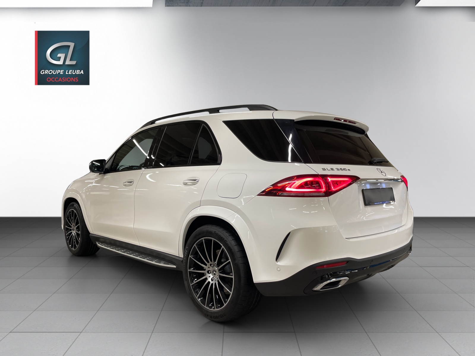 MERCEDES-BENZ GLE 350 e 4Matic AMG Line 9G-Tronic-image-3