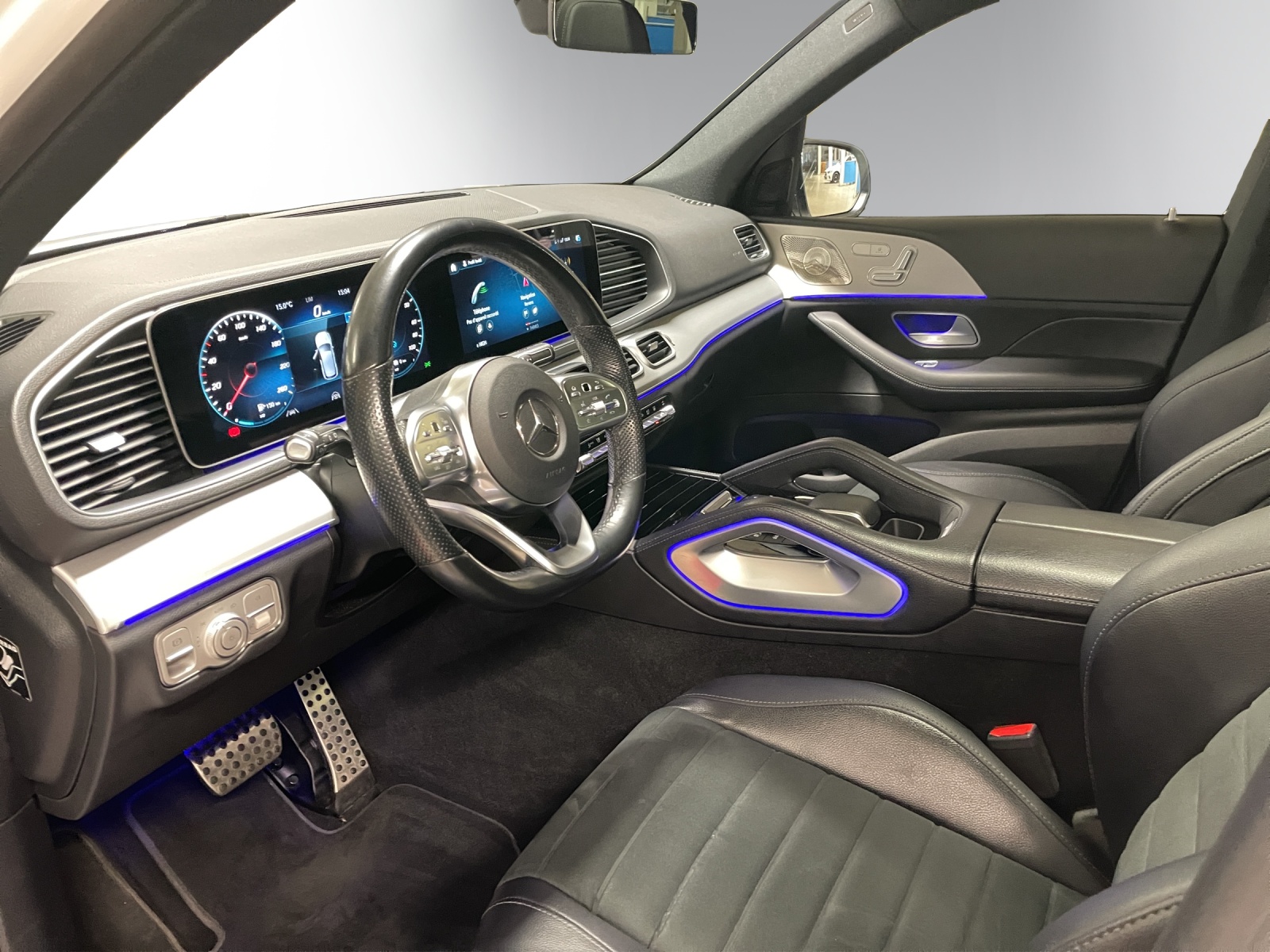 MERCEDES-BENZ GLE 350 e 4Matic AMG Line 9G-Tronic-image-6