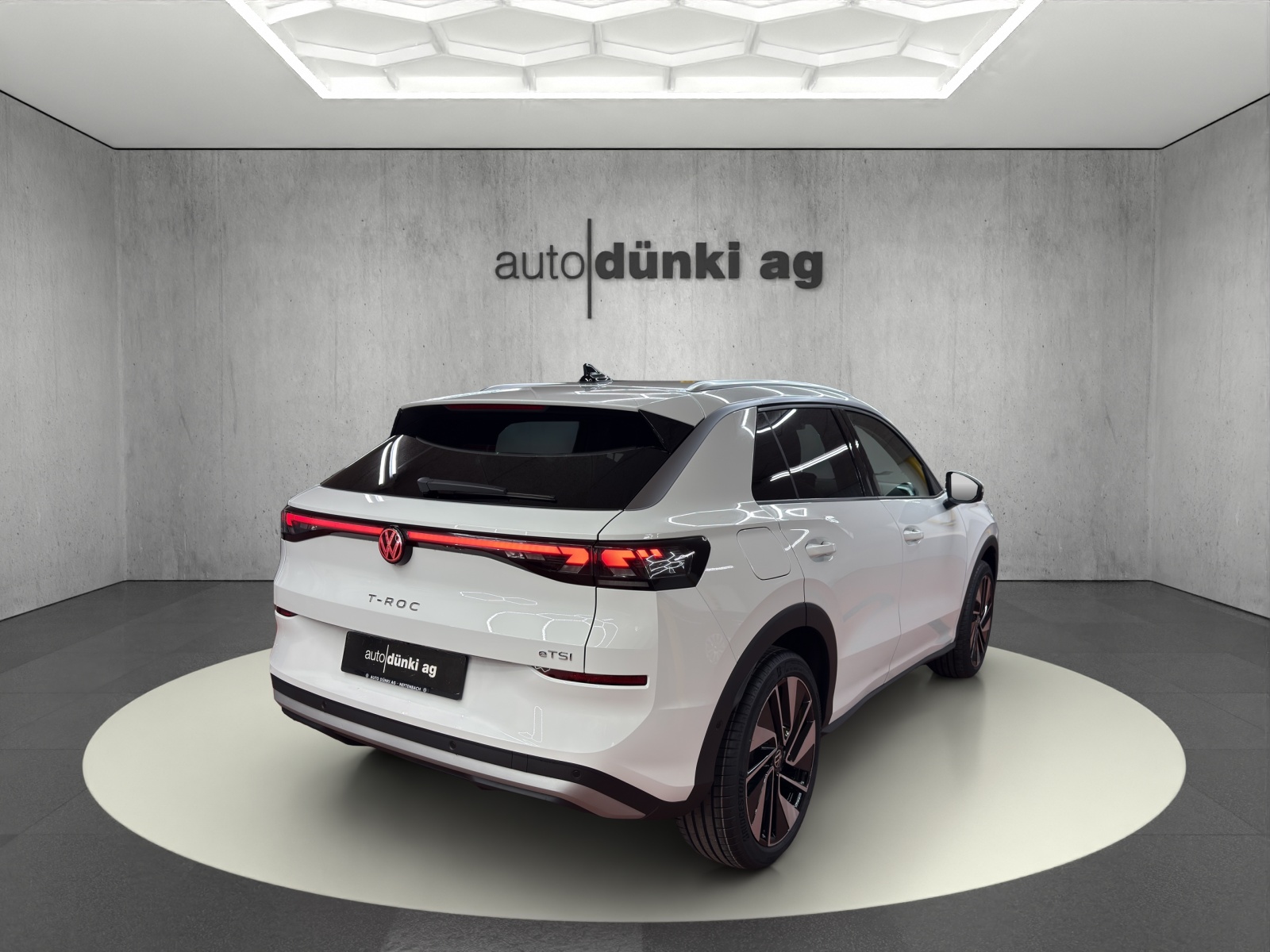 VW T-Roc 1.5 eTSI mHEV Style DSG-image-3