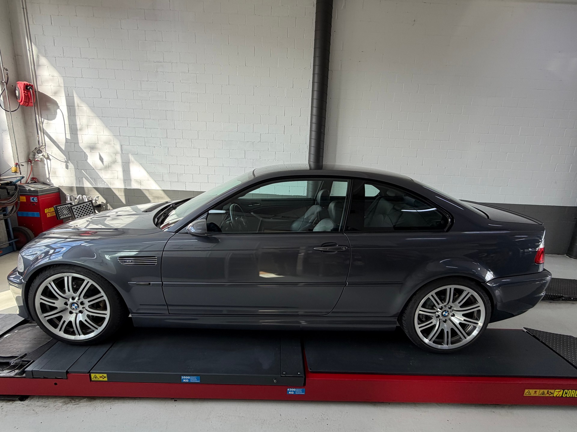 BMW M3 Coupé-image-2