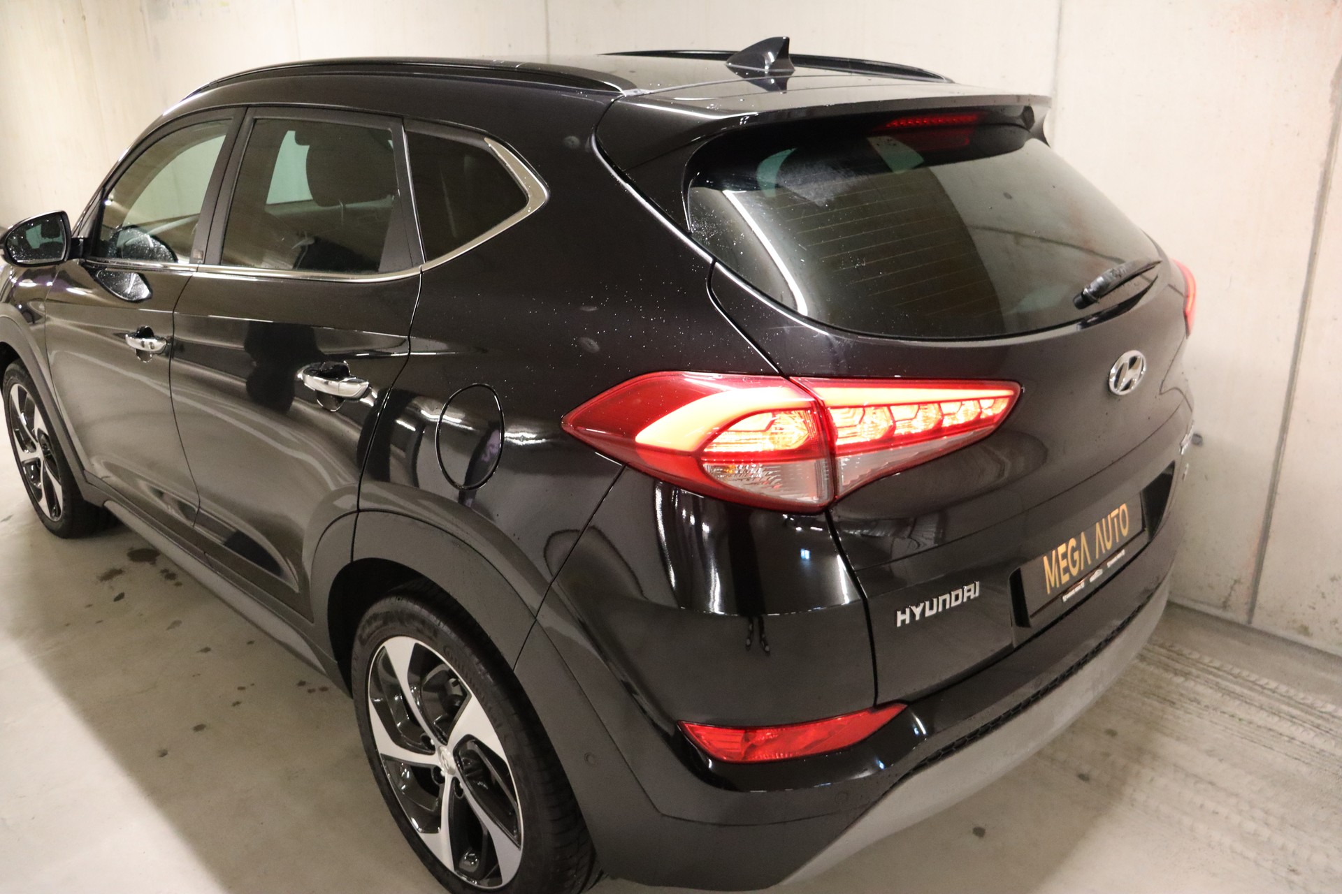 HYUNDAI Tucson 2.0 CRDI Vertex 4WD Automatic-image-7