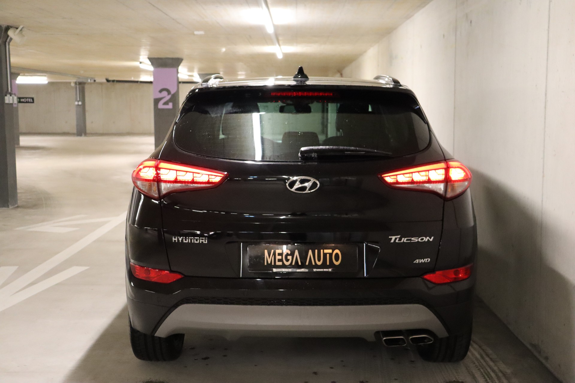 HYUNDAI Tucson 2.0 CRDI Vertex 4WD Automatic-image-5