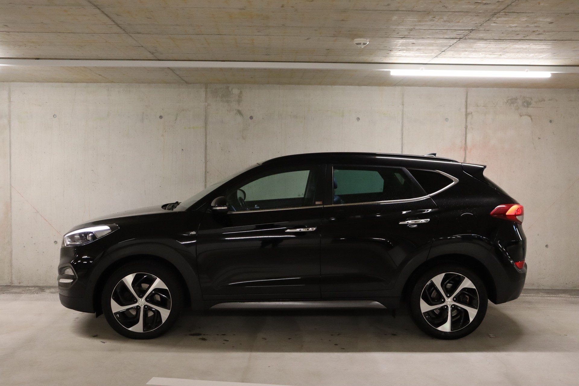 HYUNDAI Tucson 2.0 CRDI Vertex 4WD Automatic-showroom-element-3