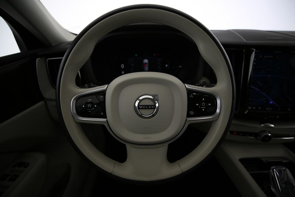 VOLVO XC60 2.0 T8 TE Inscription eAWD-image-5