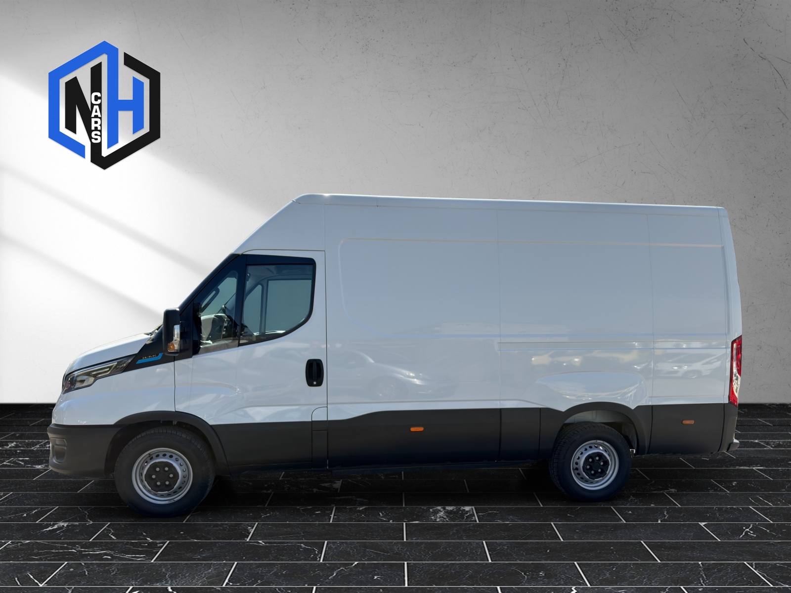 IVECO 35S14 EV-image-3