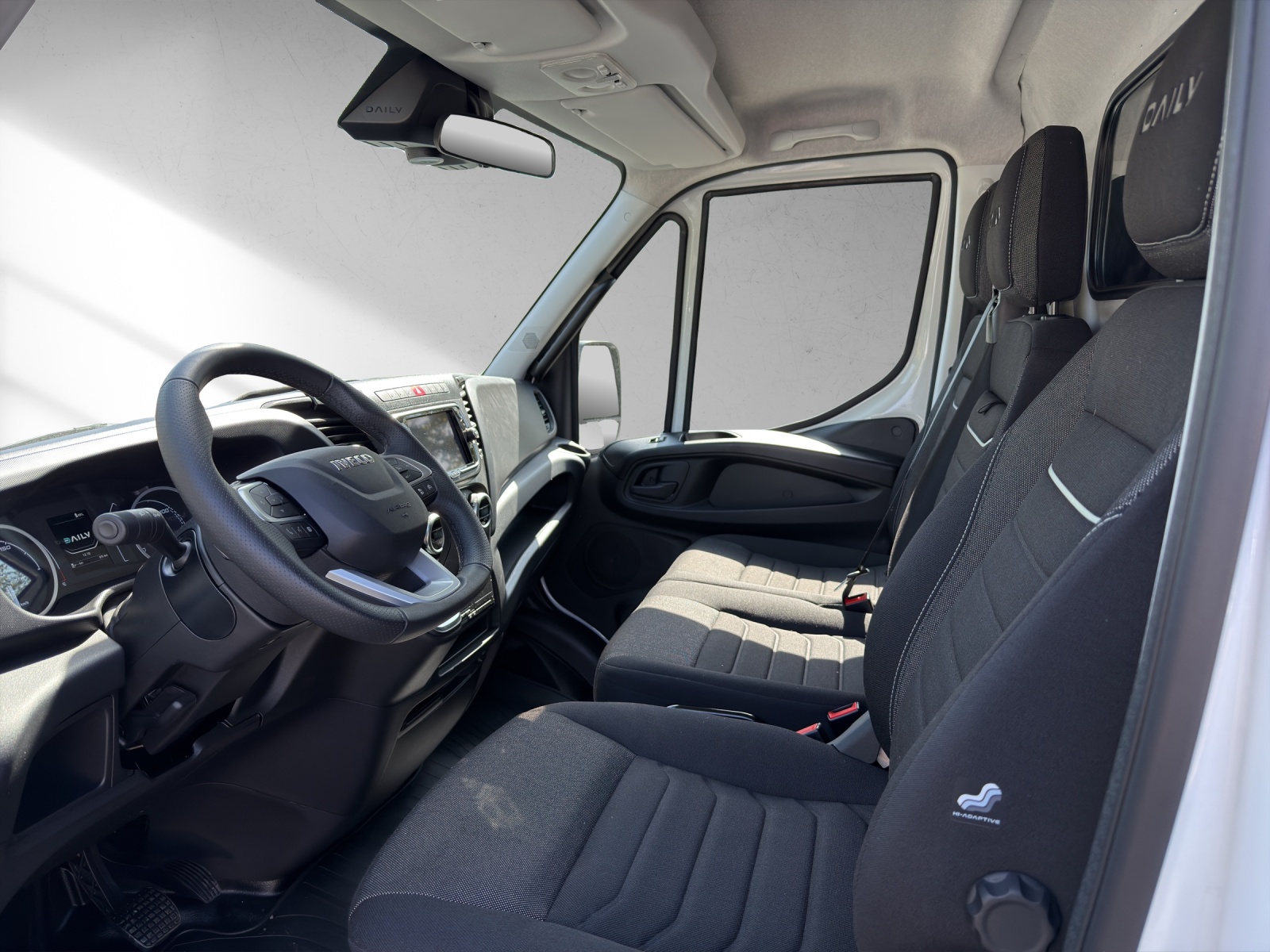 IVECO 35S14 EV-image-8