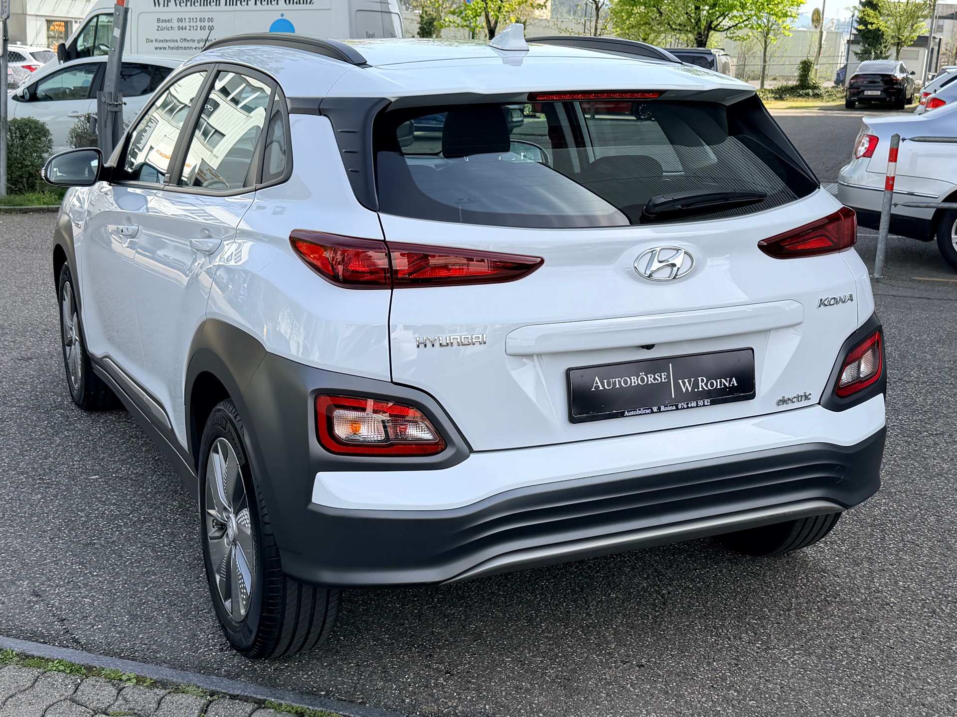 HYUNDAI Kona EV Amplia-image-4