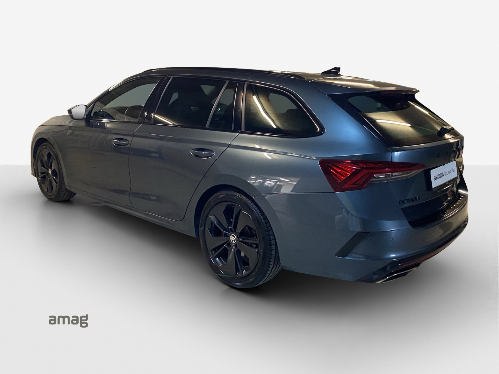 SKODA Octavia Combi 2.0 TDI DSG RS 4x4-image-2