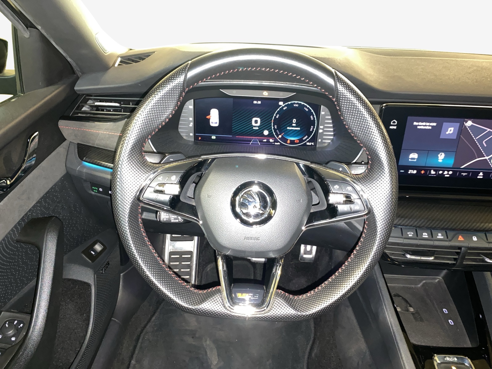 SKODA Octavia Combi 2.0 TDI DSG RS 4x4-image-9
