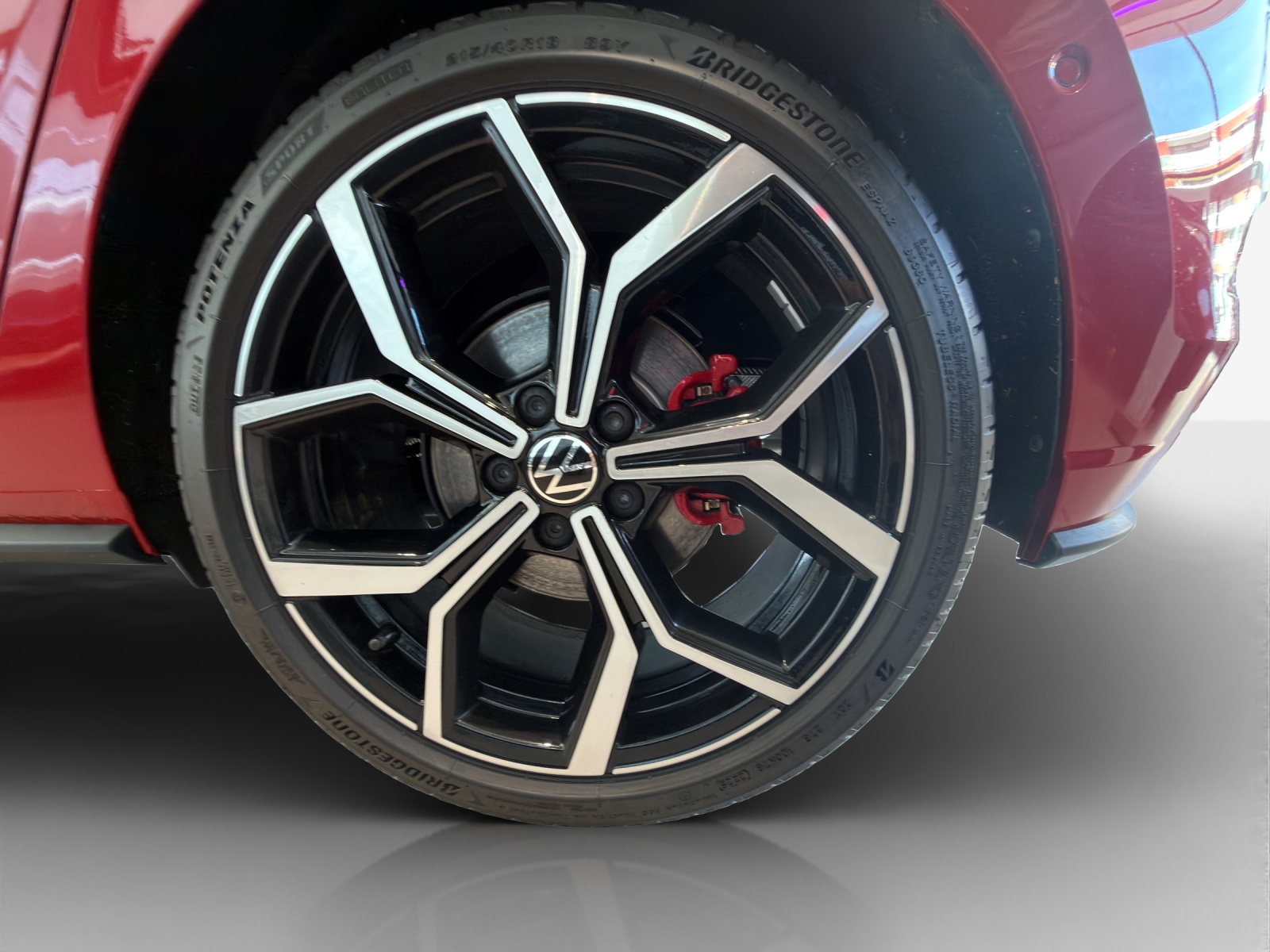 VW Polo 2.0 TSI GTI United DSG-image-13