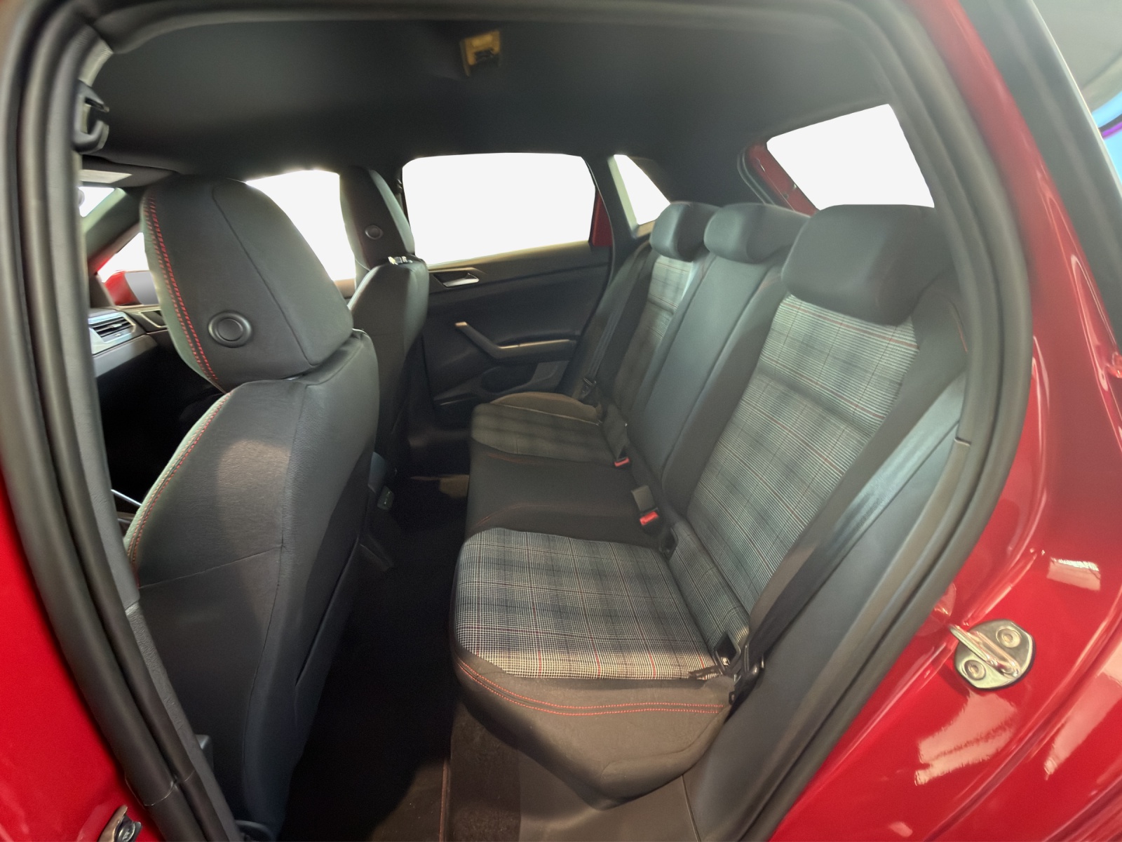 VW Polo 2.0 TSI GTI United DSG-image-11
