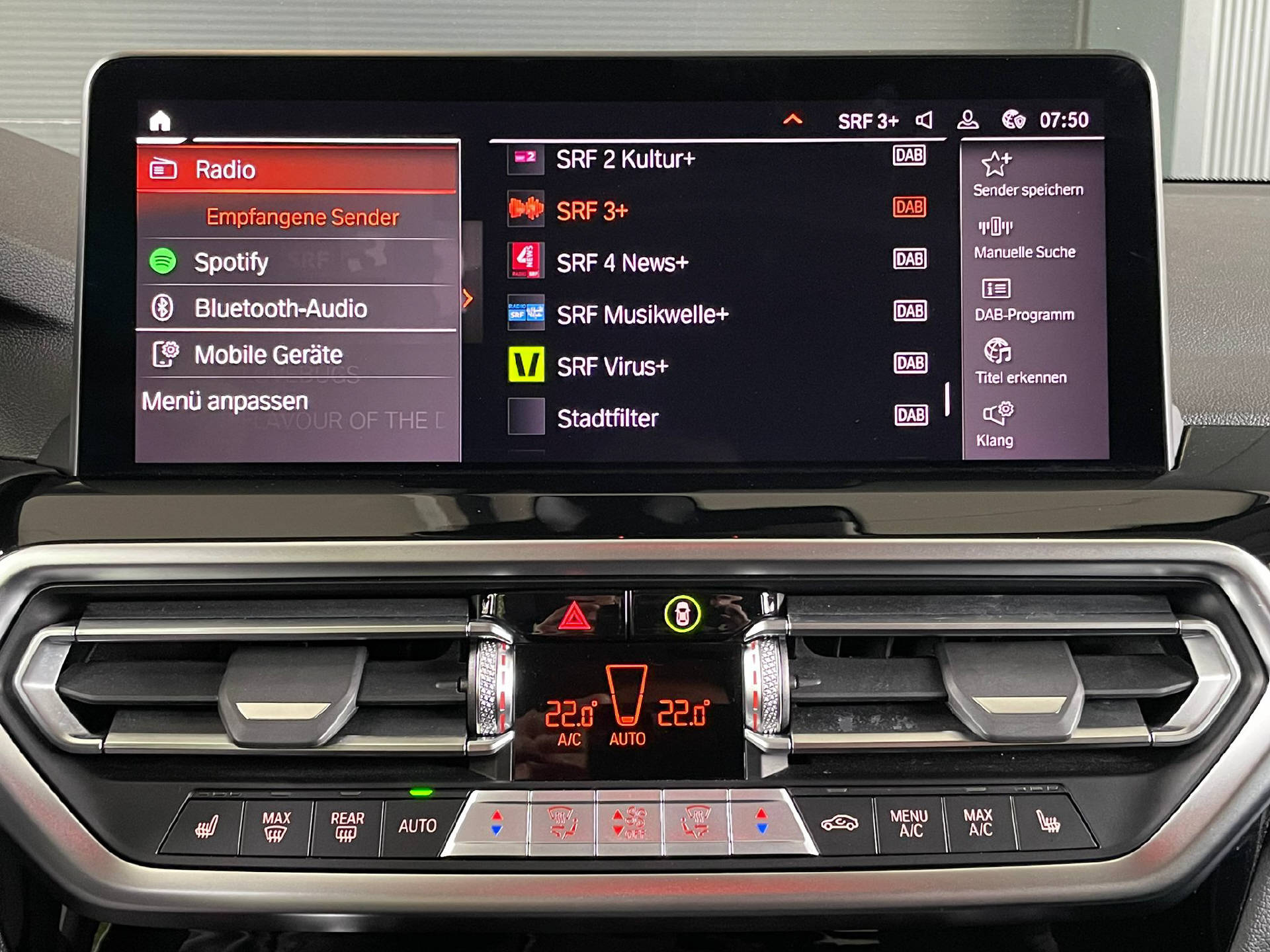 BMW X3 20i xDrive-image-12