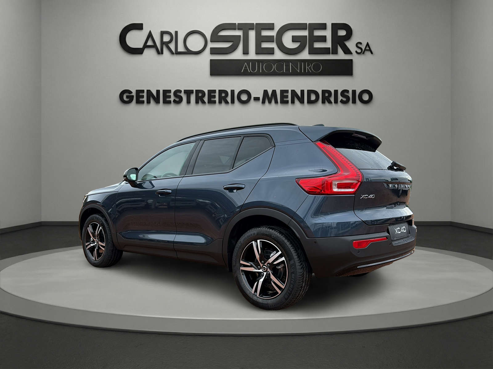 VOLVO XC40 B3 Benzin Mild Hybrid Plus Dark DCT-image-7