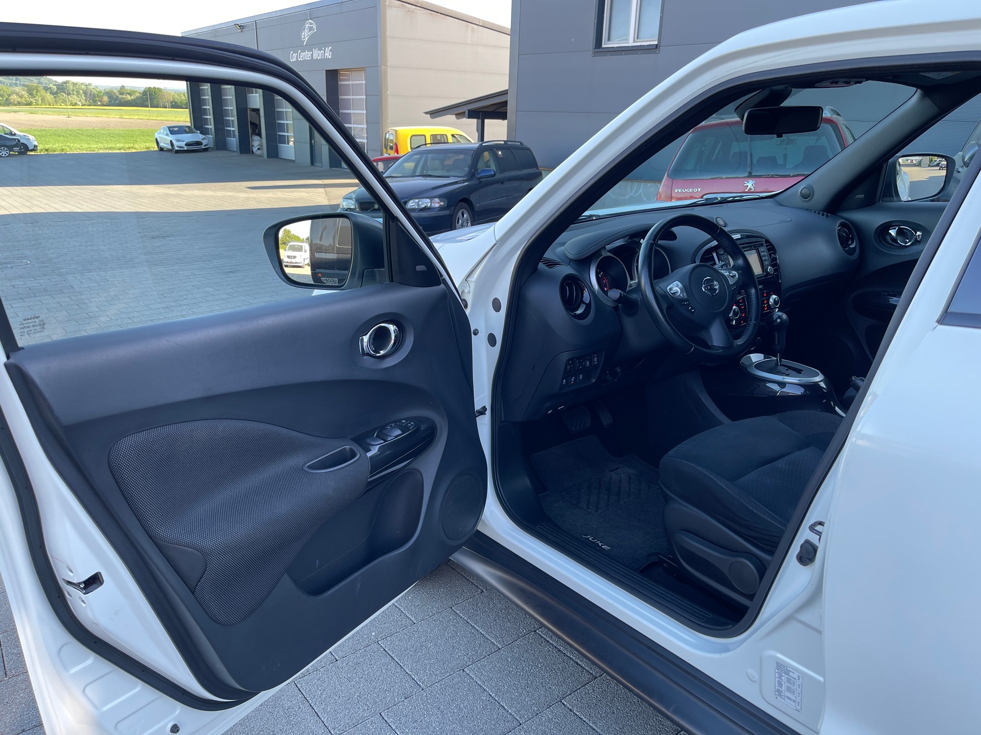 NISSAN Juke 1.6 DIG-T tekna 17'' 4x4 Xtronic M-CVT-image-6