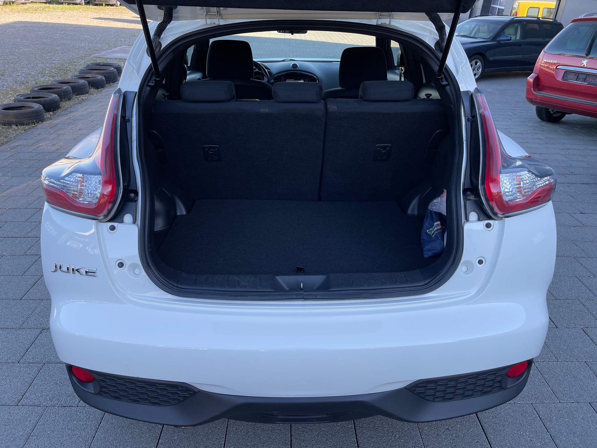 NISSAN Juke 1.6 DIG-T tekna 17'' 4x4 Xtronic M-CVT-image-14
