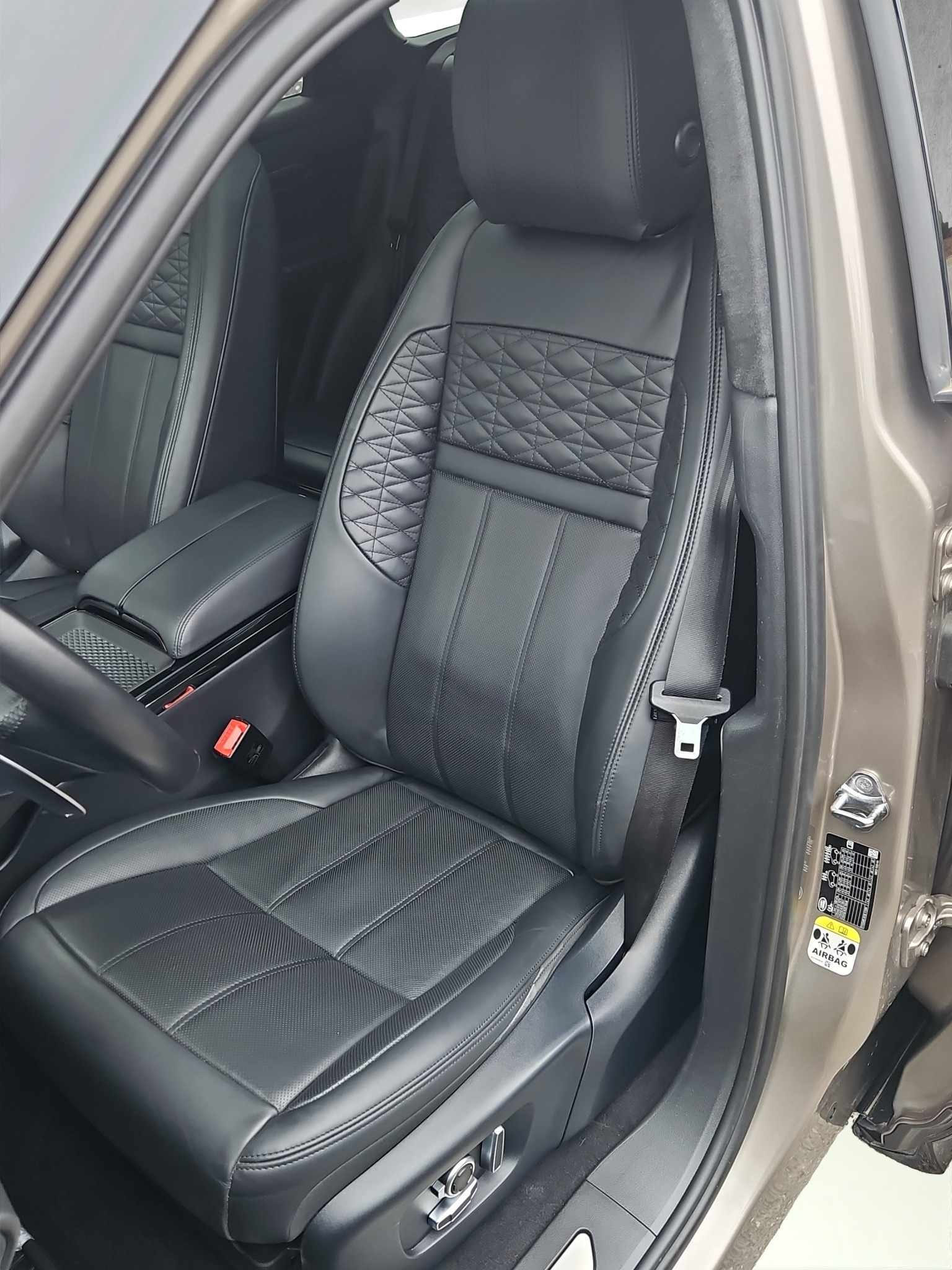 LAND ROVER Range Rover Evoque R-Dynamic P 300e AB AT8 Autobiography-image-7