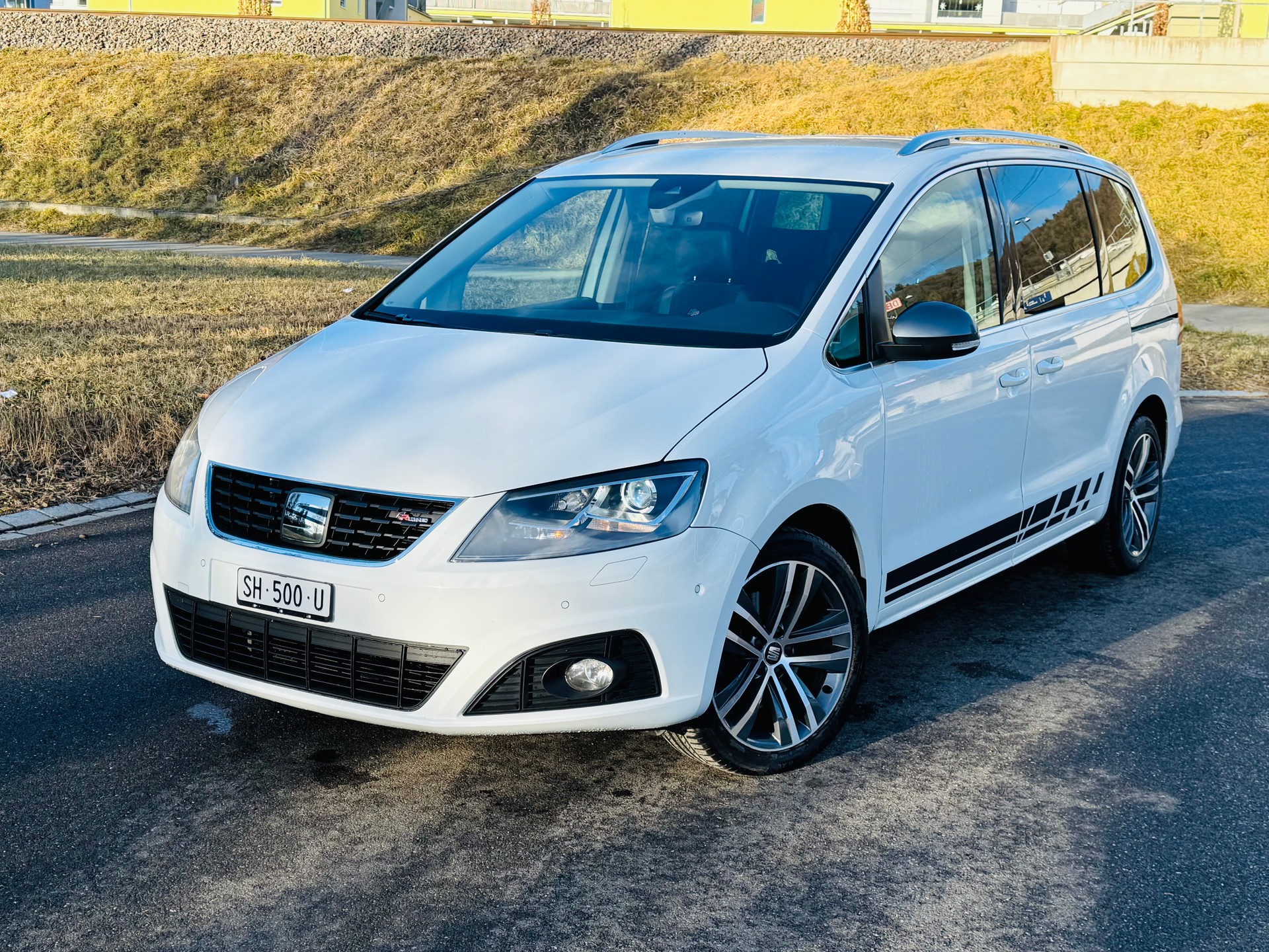 SEAT Alhambra 2.0 TDI 4Drive SWISS FR-LINE ( 7 Plätzer )-image-1