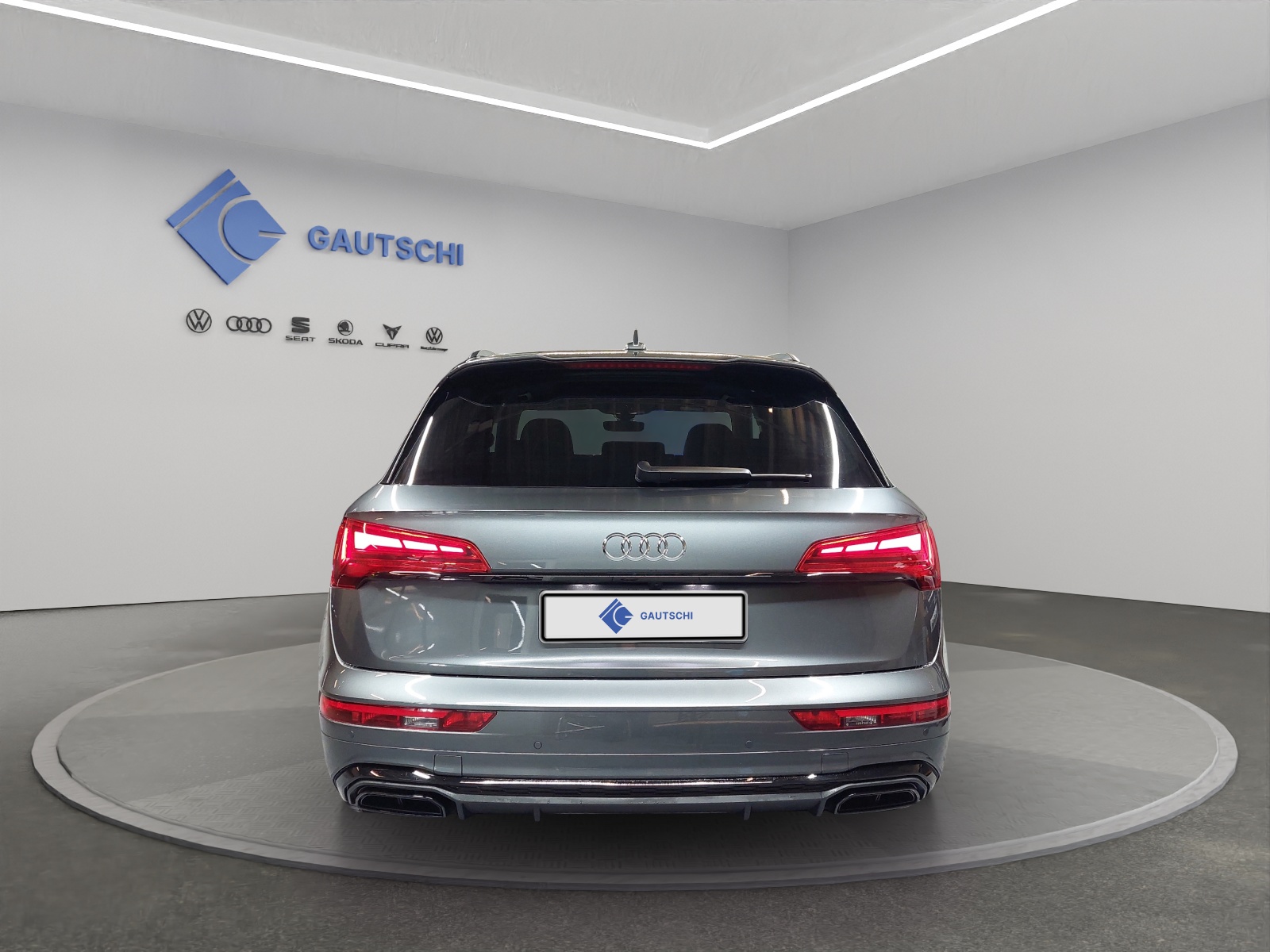 AUDI Q5 45 TFSI S-line quattro S-tronic-image-3