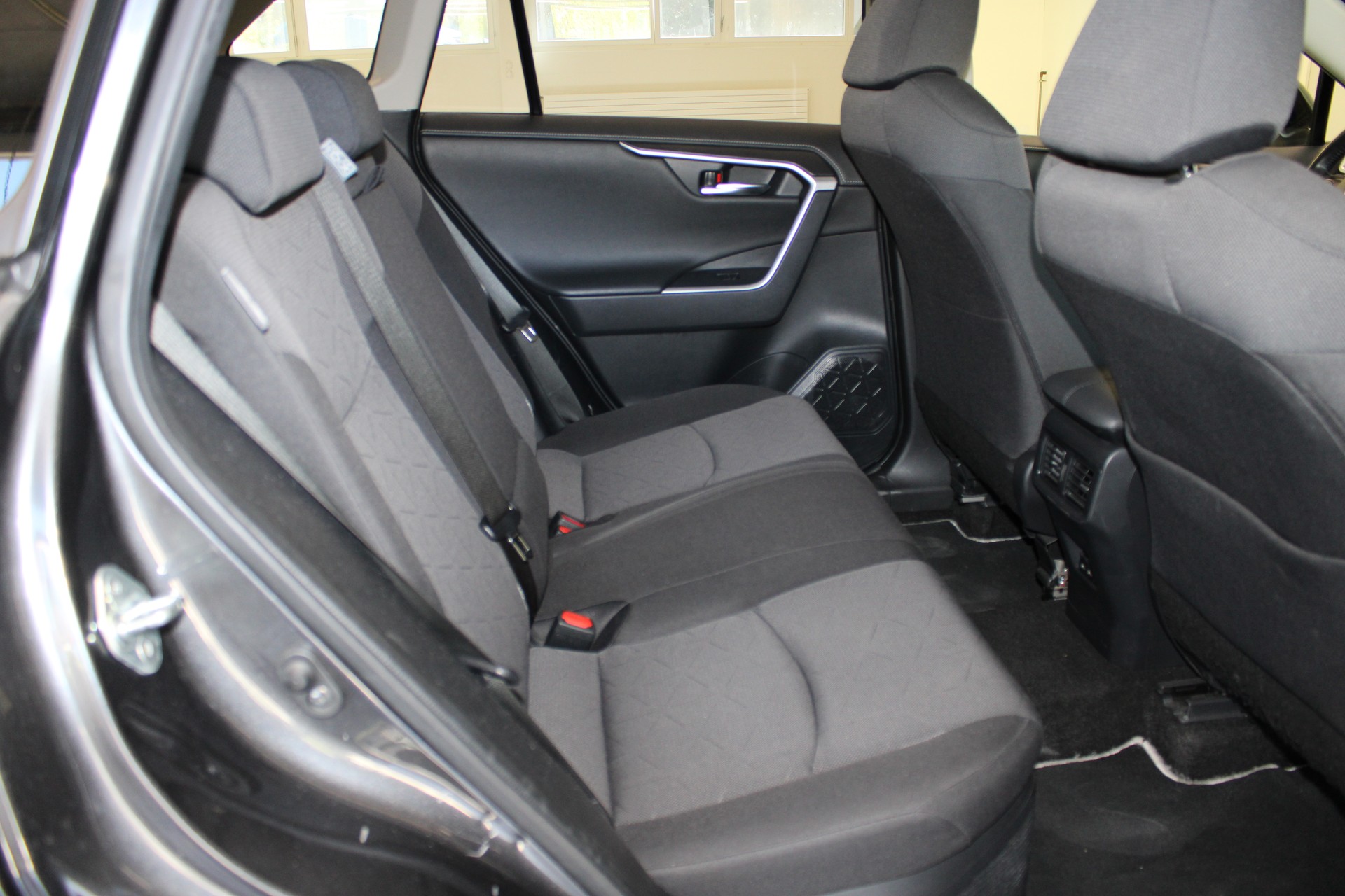 TOYOTA RAV-4 2.5 HSD Trend e-CVT 4WD-image-9