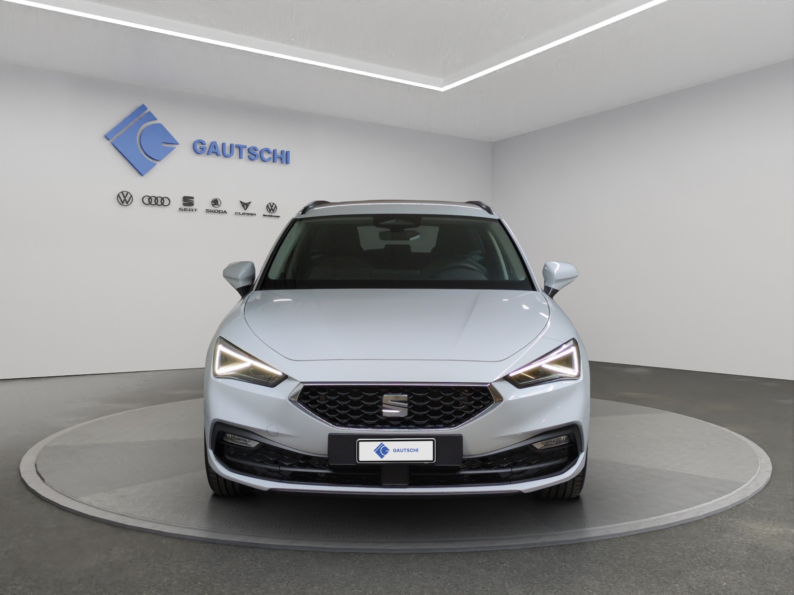 SEAT Leon ST 1.5 eHybrid pHEV DSG Style-image-4