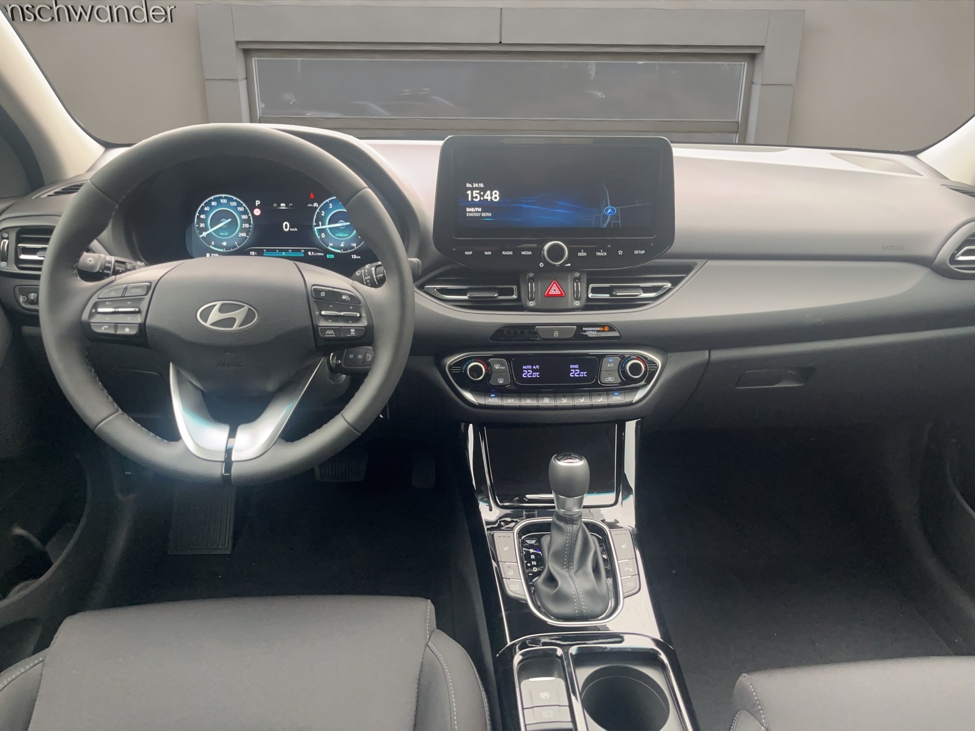 HYUNDAI i30 1.5 T-GDi Amplia 48V MH DCT-image-11