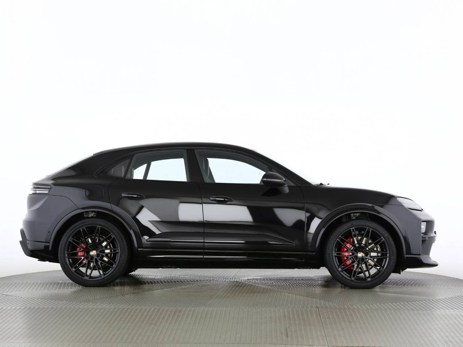 PORSCHE Macan 4S-image-1