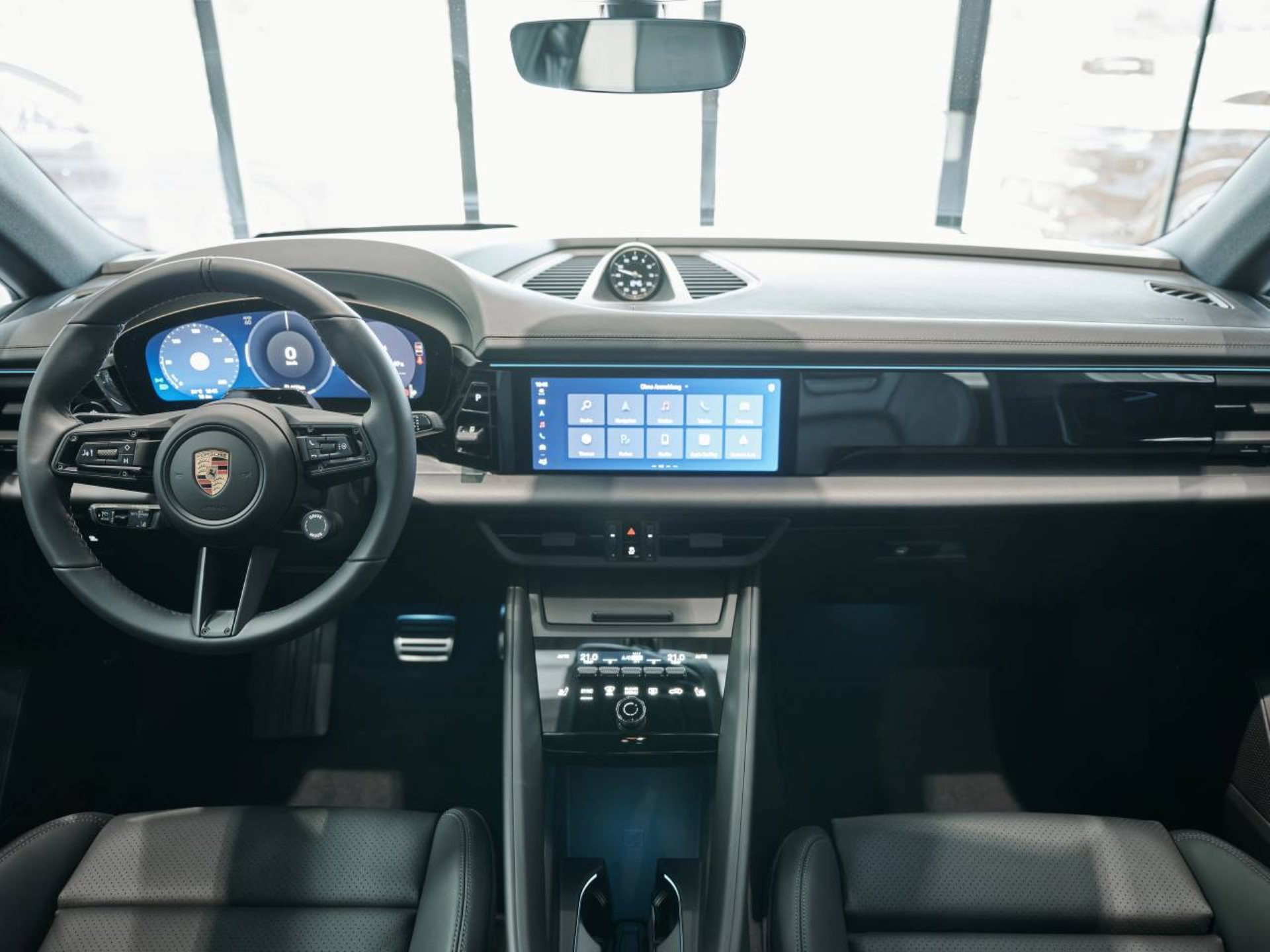 PORSCHE Macan 4S-image-15