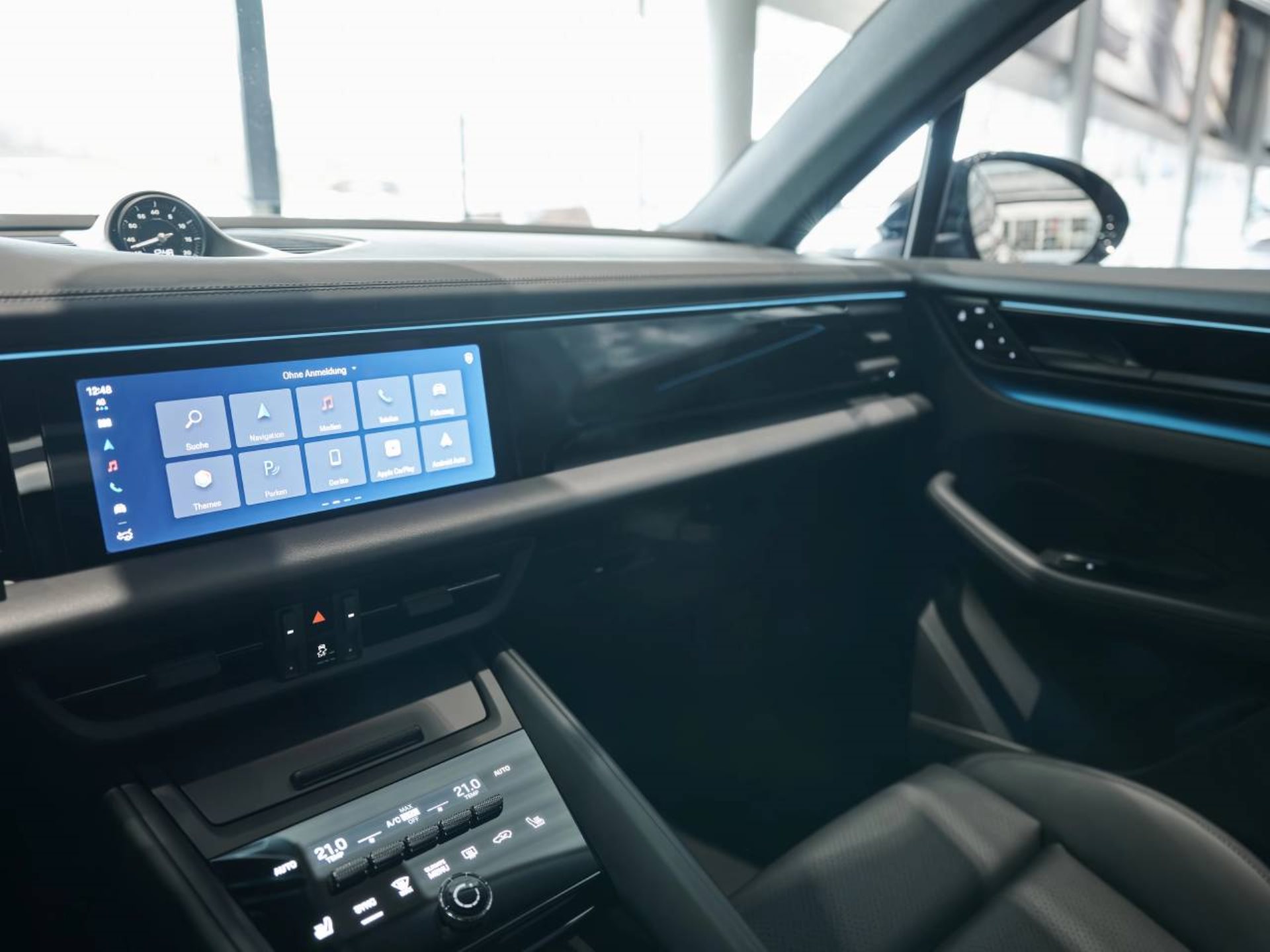 PORSCHE Macan 4S-image-17
