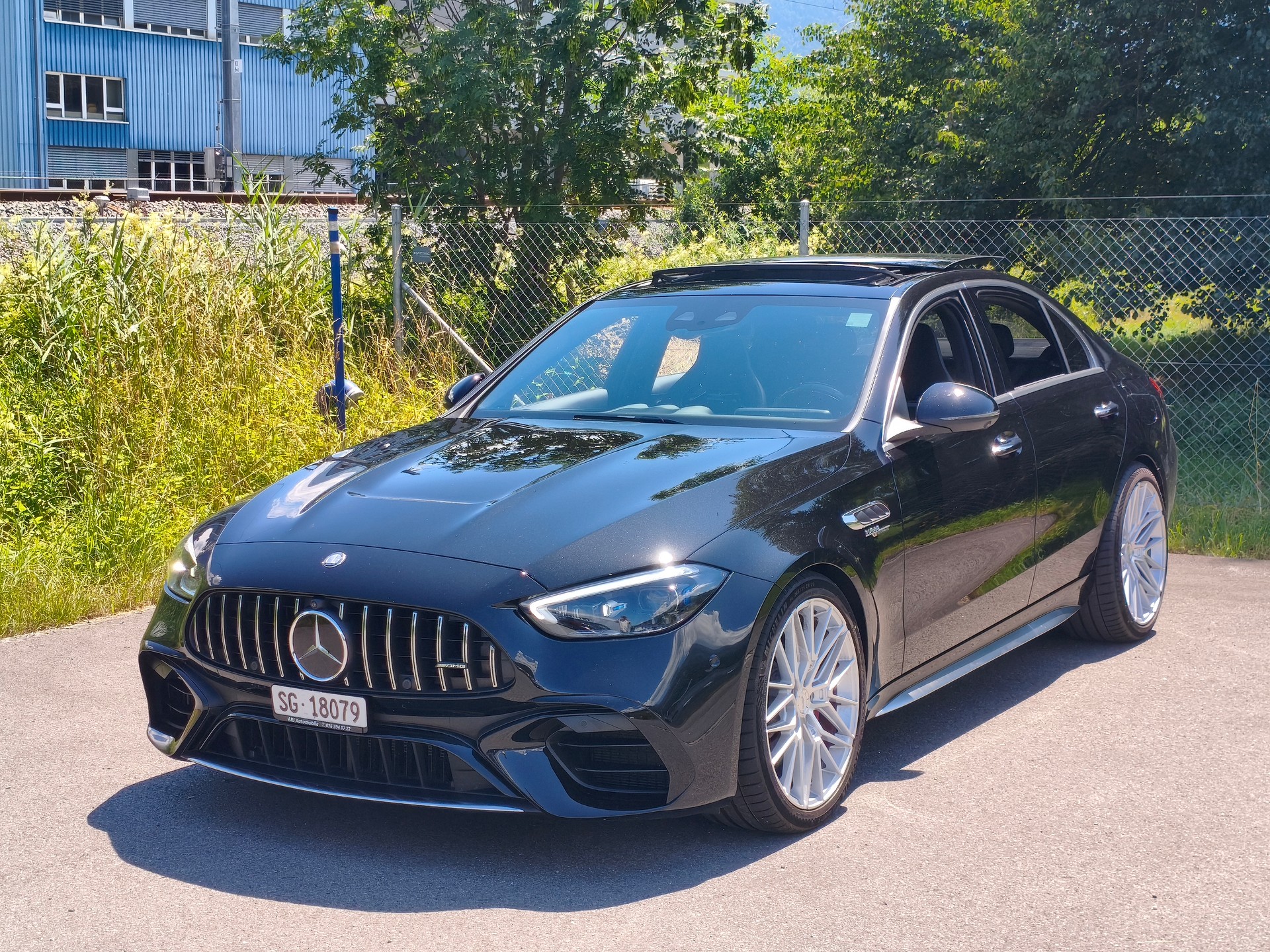 MERCEDES-BENZ C 63 S AMG E Performance 4 Matic-image-10