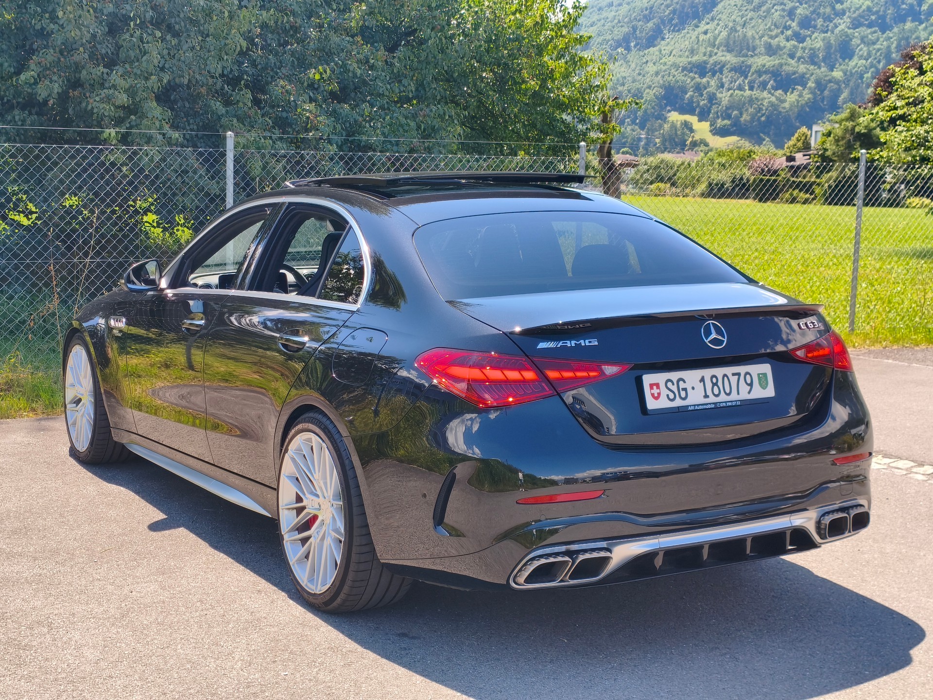 MERCEDES-BENZ C 63 S AMG E Performance 4 Matic-image-7