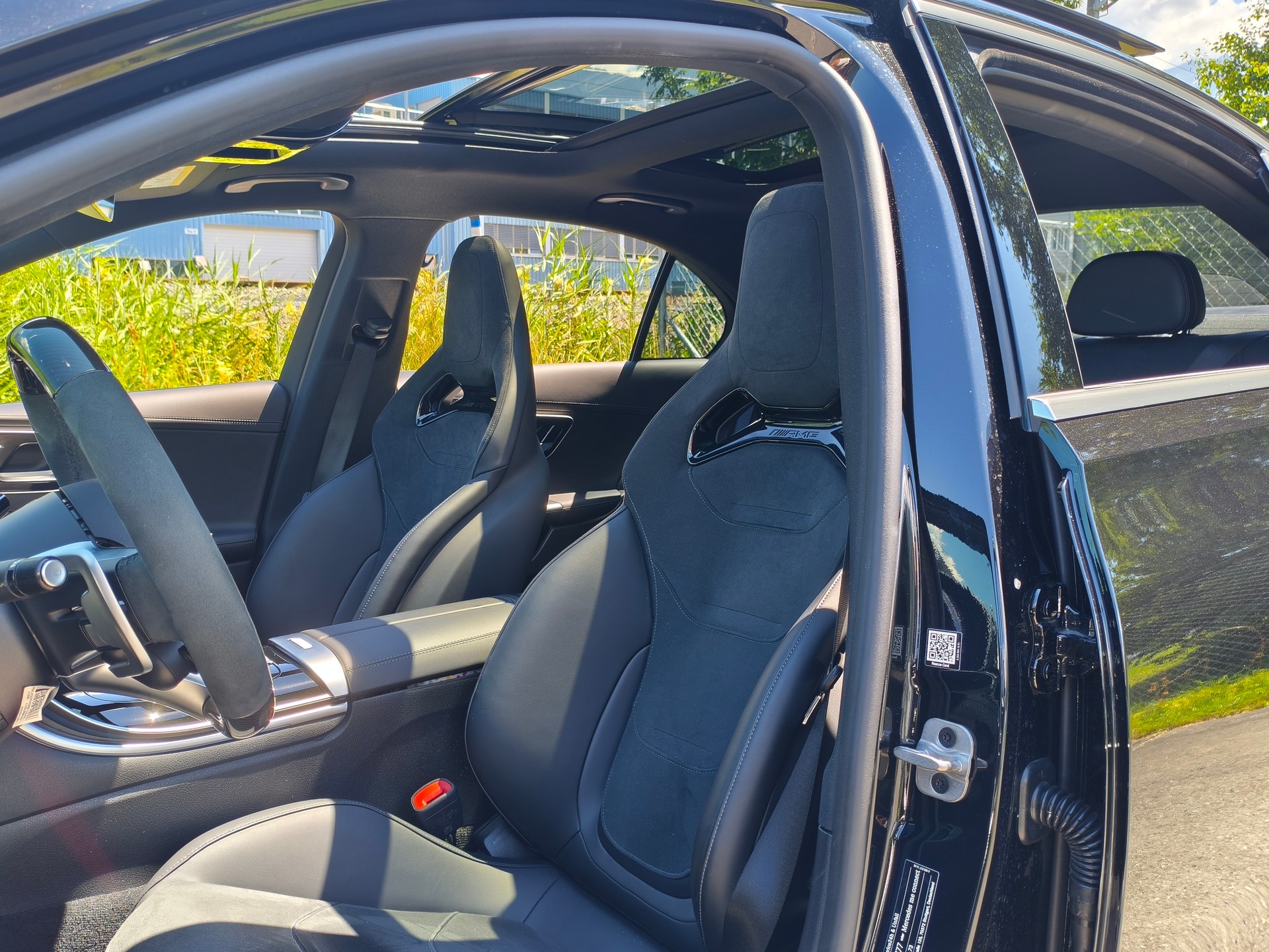 MERCEDES-BENZ C 63 S AMG E Performance 4 Matic-image-14