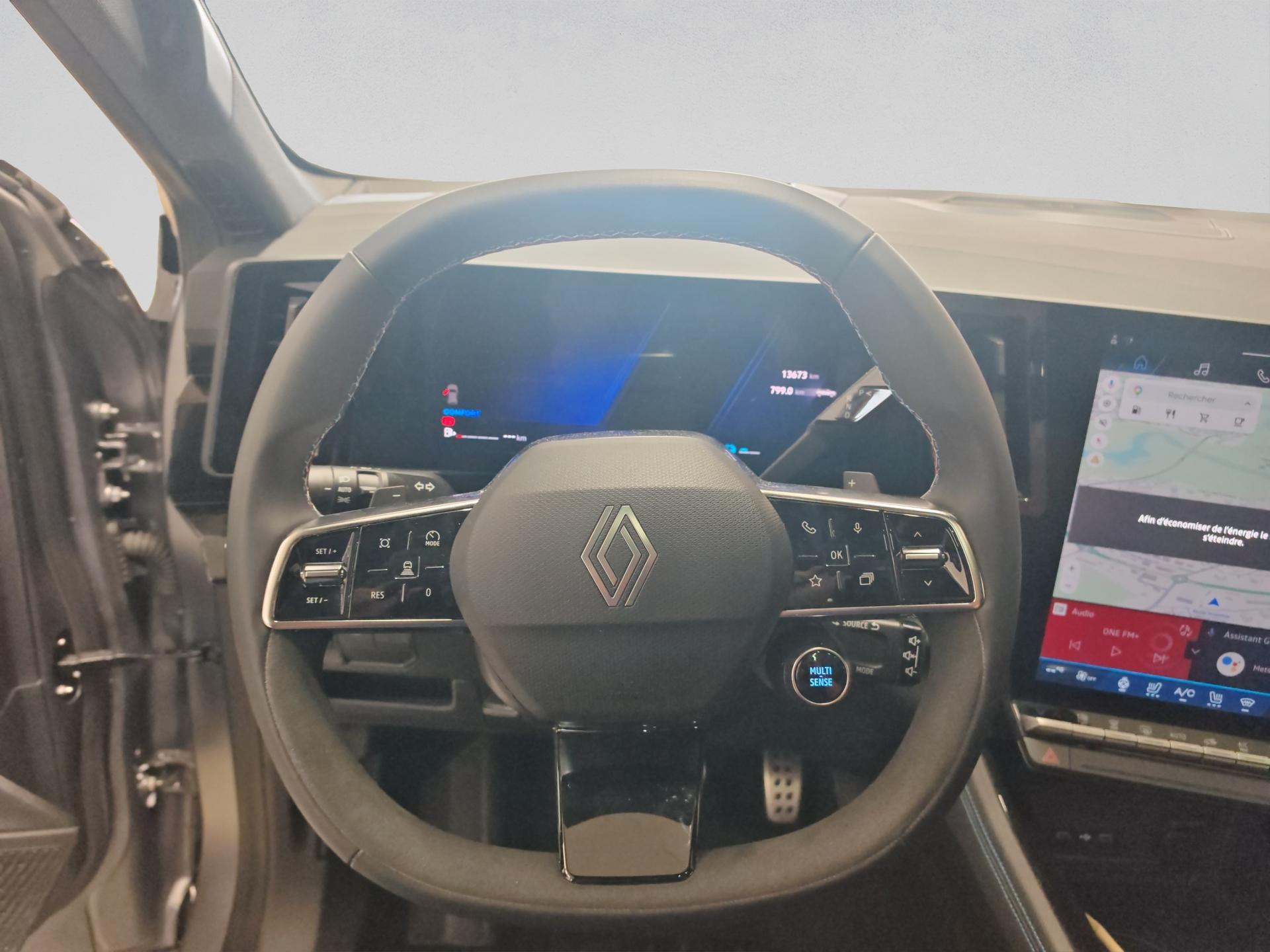 RENAULT Austral 1.2 HEV 200 Iconic Esprit Alpine A-image-9