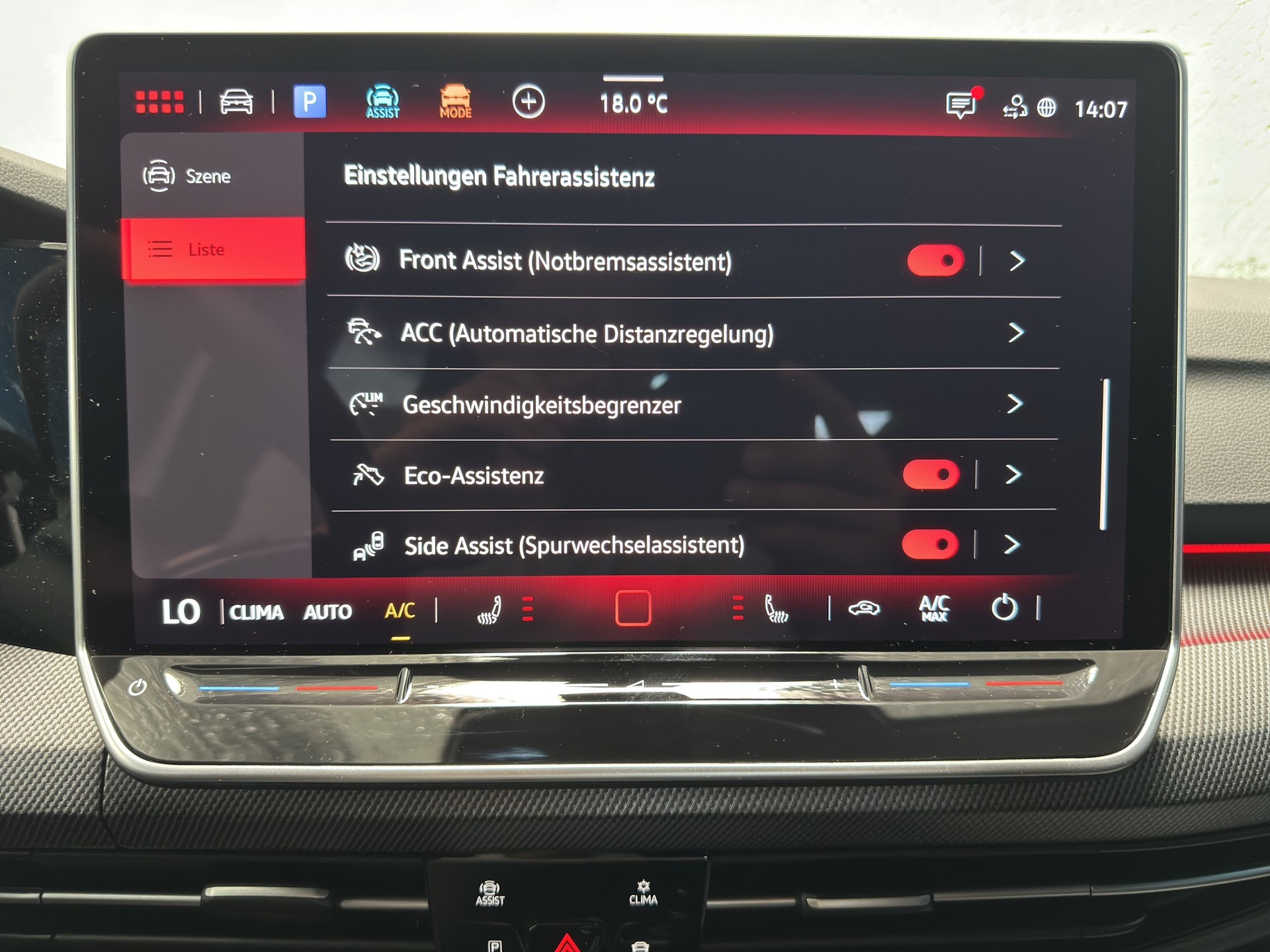 VW Golf Variant 2.0 TSI R-Line DSG 4 Motion-image-14