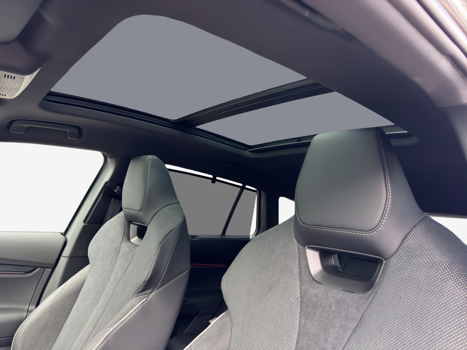 SKODA Enyaq 85x Sportline 4x4-image-15
