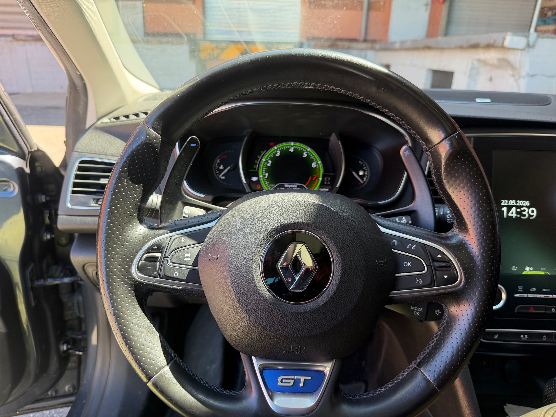 RENAULT Mégane Grandtour 1.6 16V Turbo GT Limited EDC-image-6