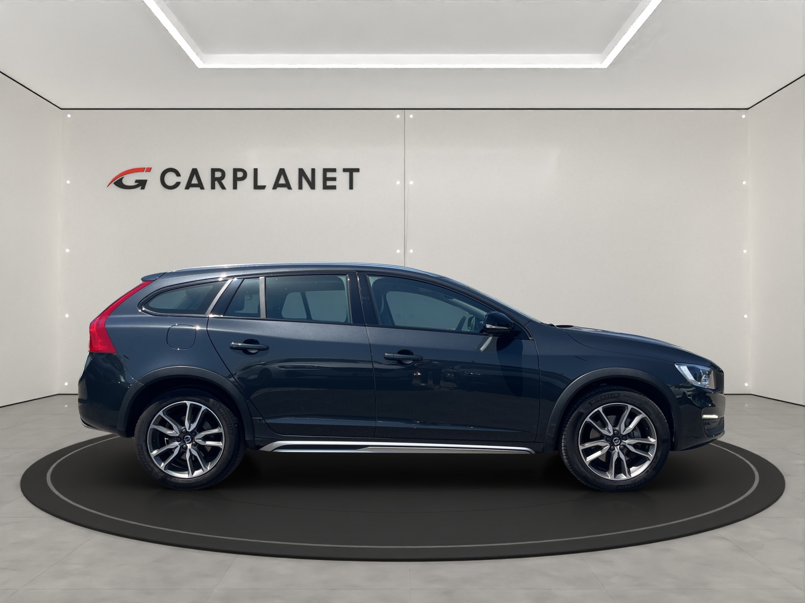 VOLVO V60 Cross Country 2.0 T5 Executive AWD S/S-showroom-element-2