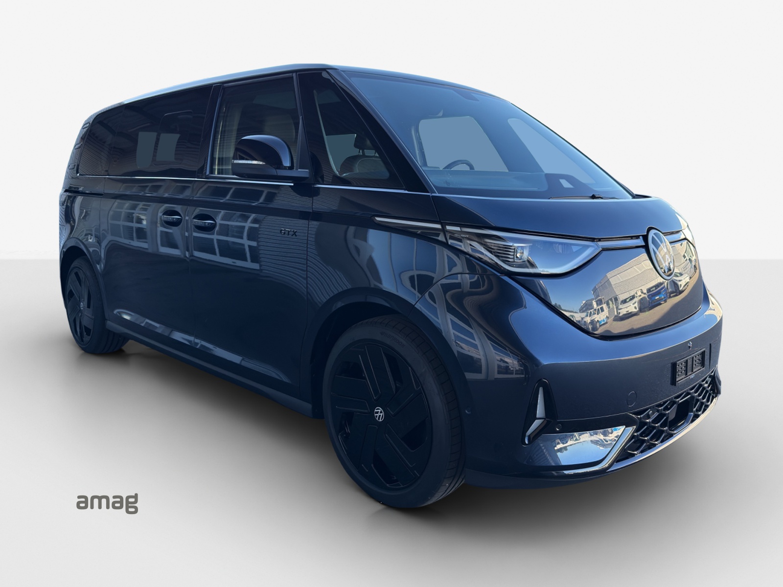 VW ID.Buzz LWB GTX 4 Motion-image-5