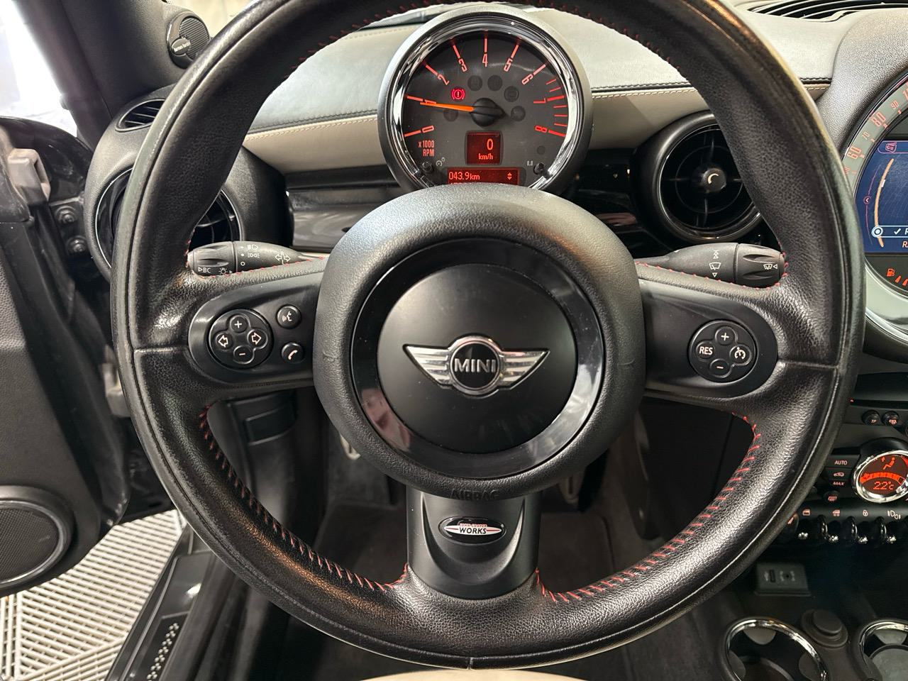 MINI Cooper John Cooper Works Cabriolet-image-5