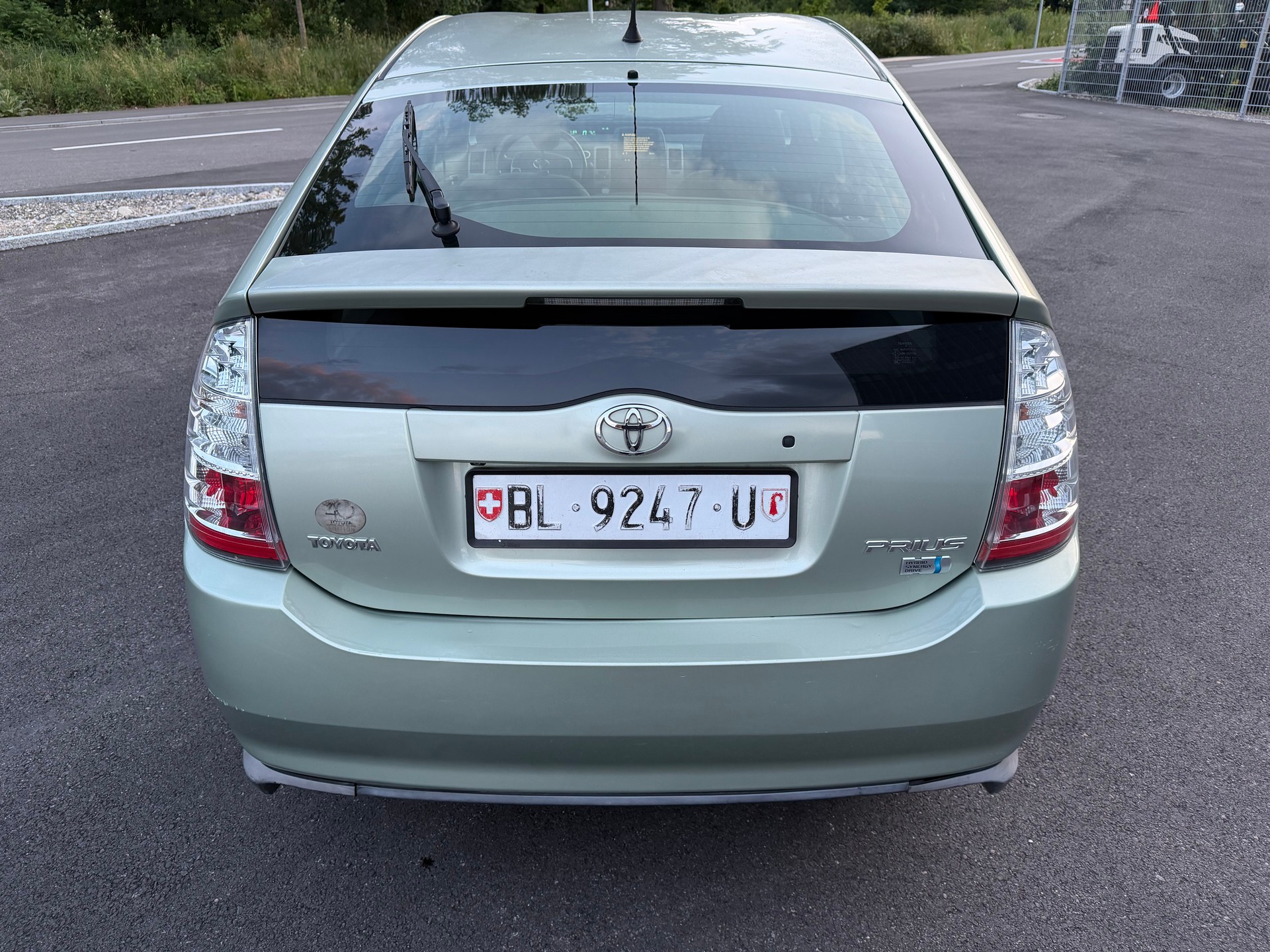 TOYOTA Prius 1.5 16V Hybrid-image-3