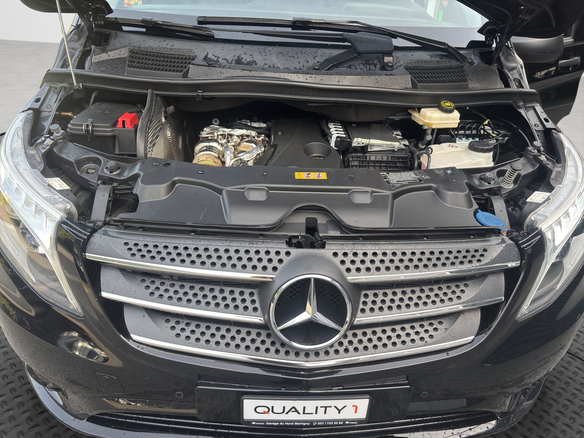 MERCEDES-BENZ Vito 119 CDI Extralang Select Tourer 4M 9G-Tronic-image-15