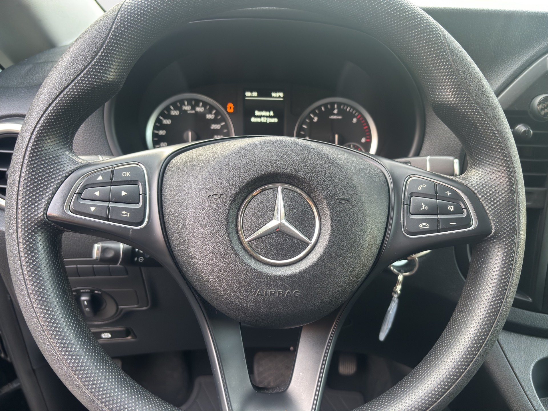 MERCEDES-BENZ Vito 119 CDI Extralang Select Tourer 4M 9G-Tronic-image-9