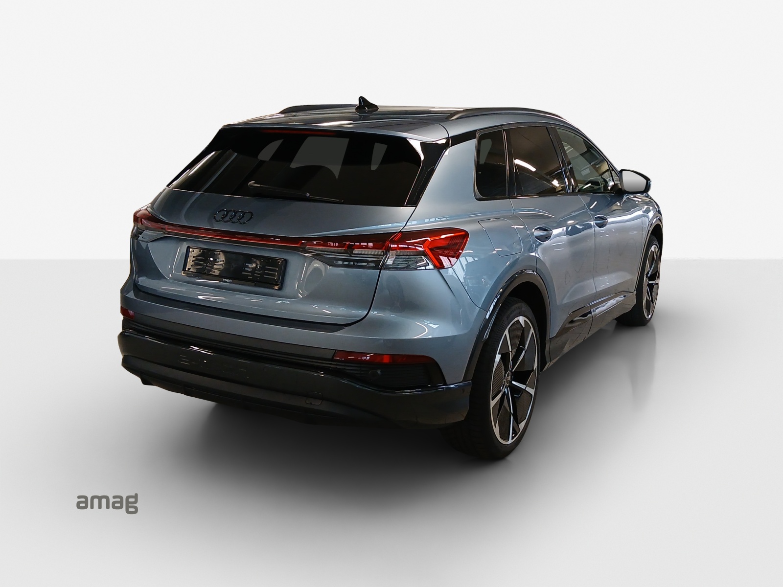 AUDI Q4 e-tron 50 quattro-image-5